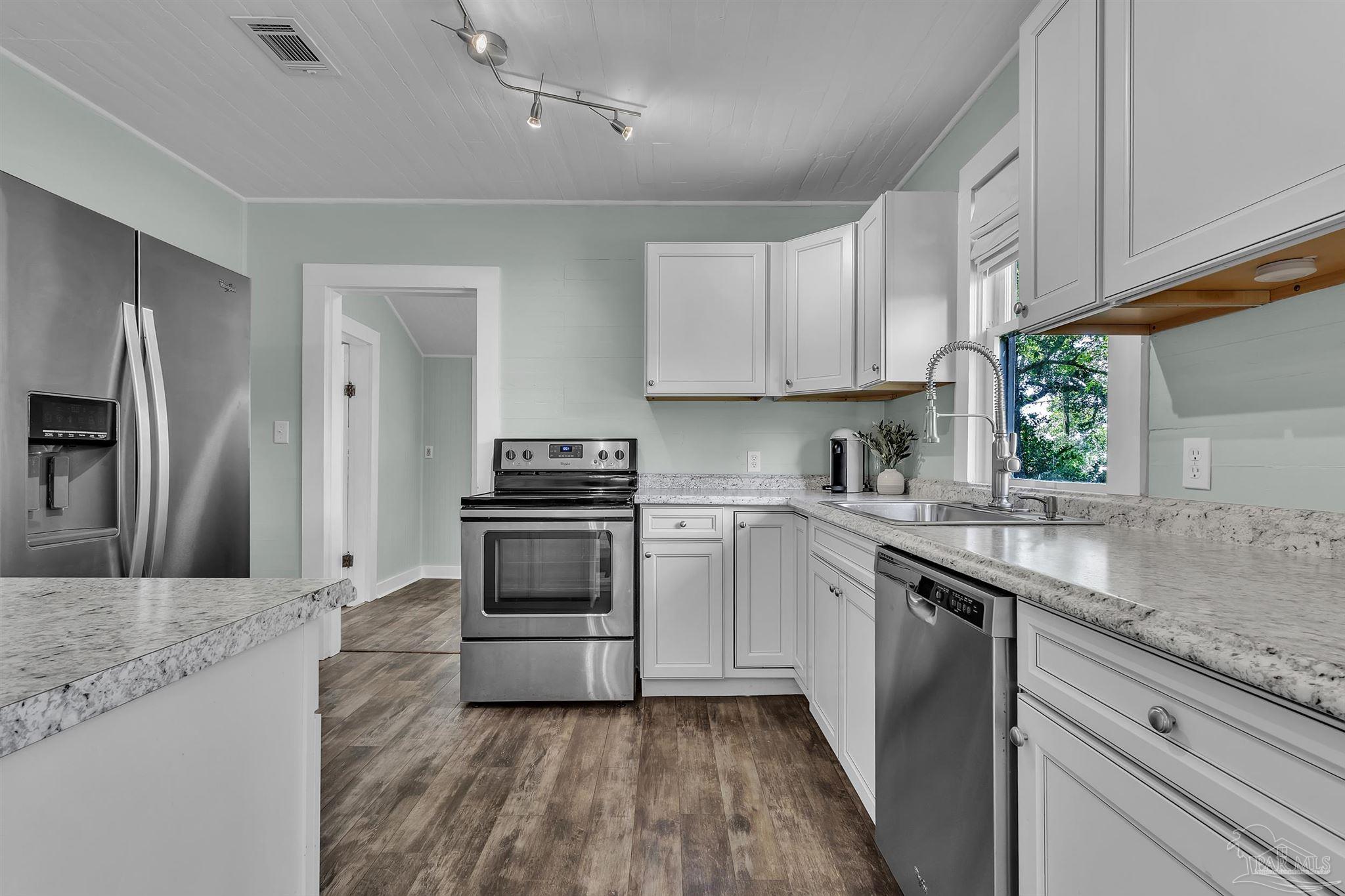 2025 W Wright Street Pensacola FL 32502