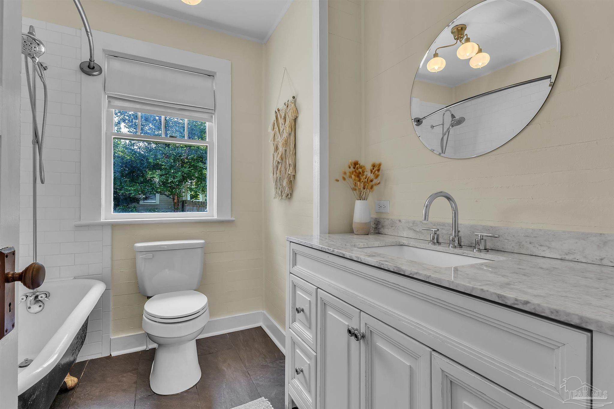 2025 W Wright Street Pensacola FL 32502