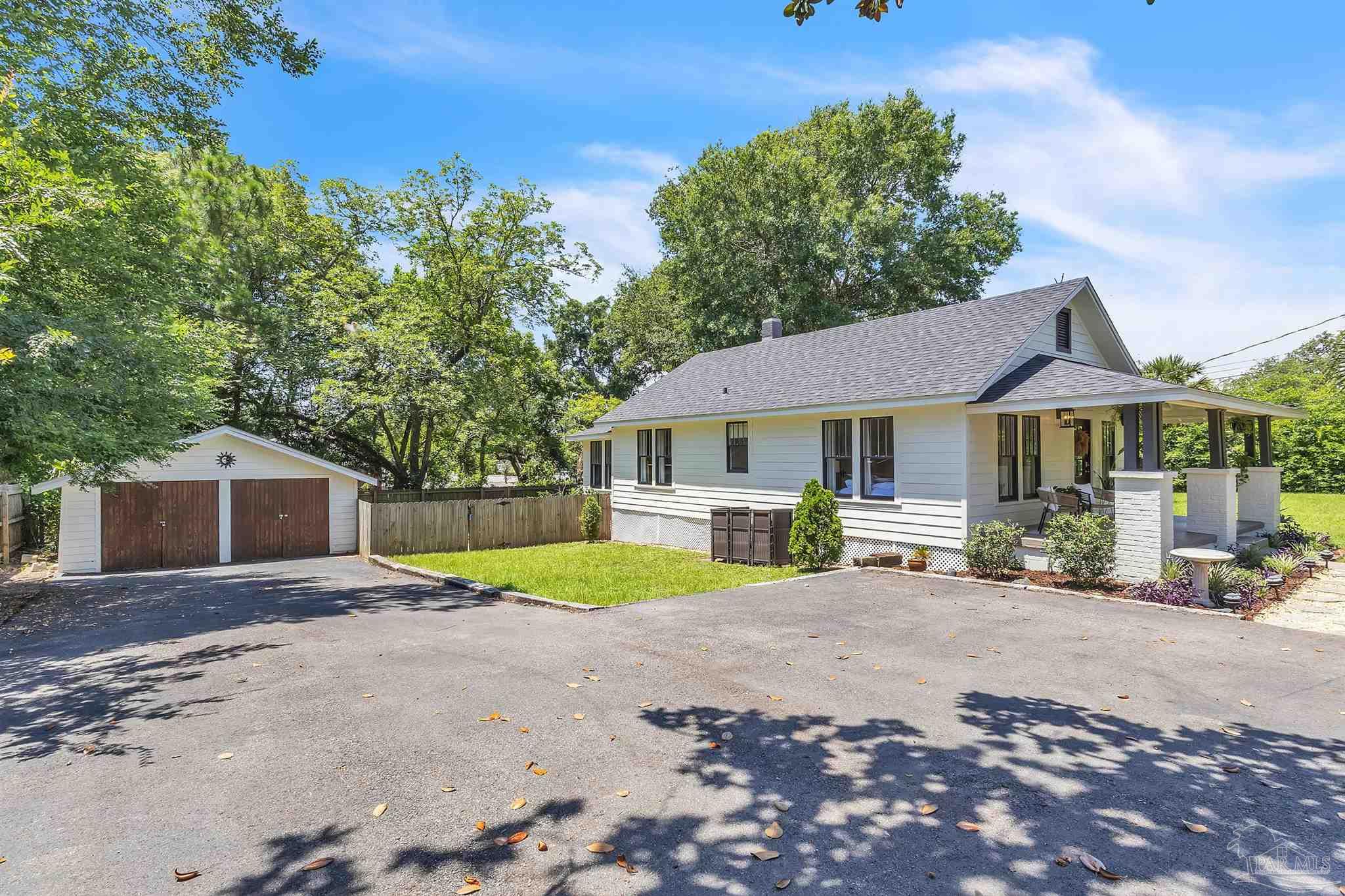 2025 W Wright Street Pensacola FL 32502