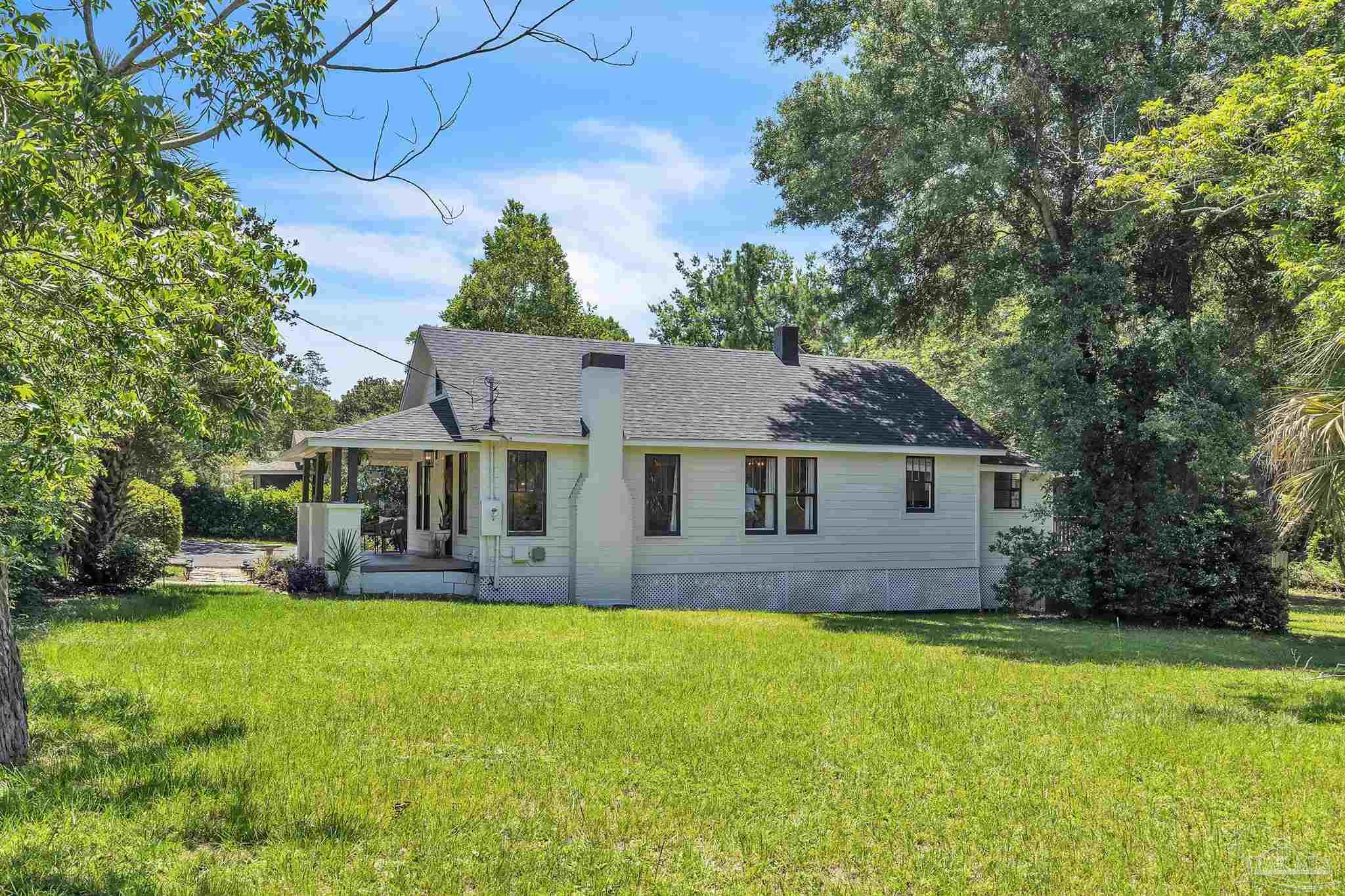 2025 W Wright Street Pensacola FL 32502