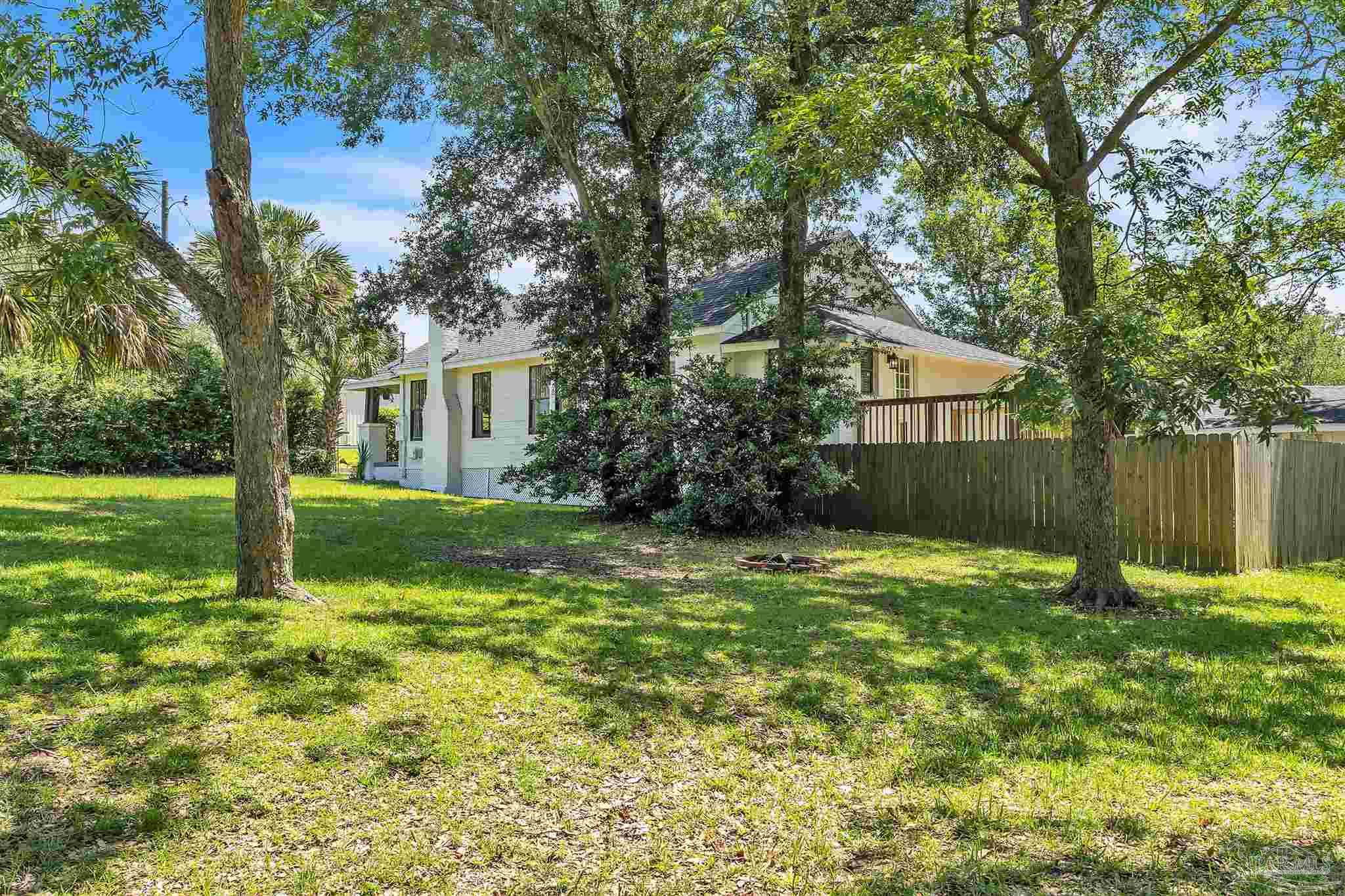 2025 W Wright Street Pensacola FL 32502