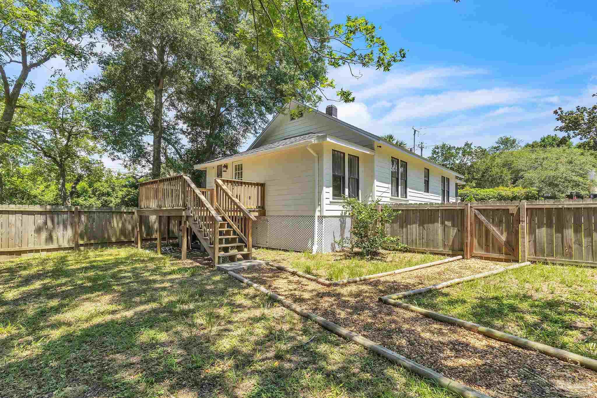 2025 W Wright Street Pensacola FL 32502