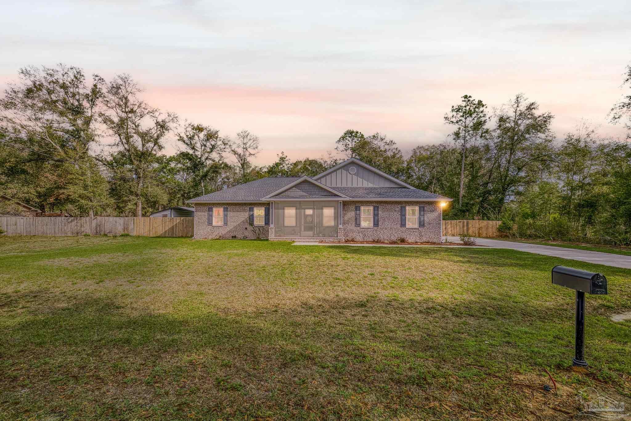 922 E Edney Avenue Crestview FL 32539