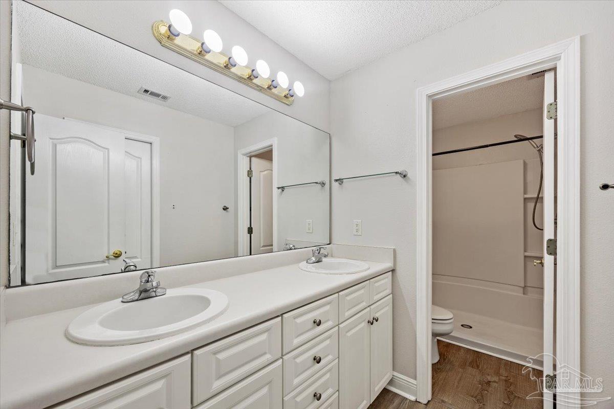1060 Cobblestone Drive Pensacola FL 32514