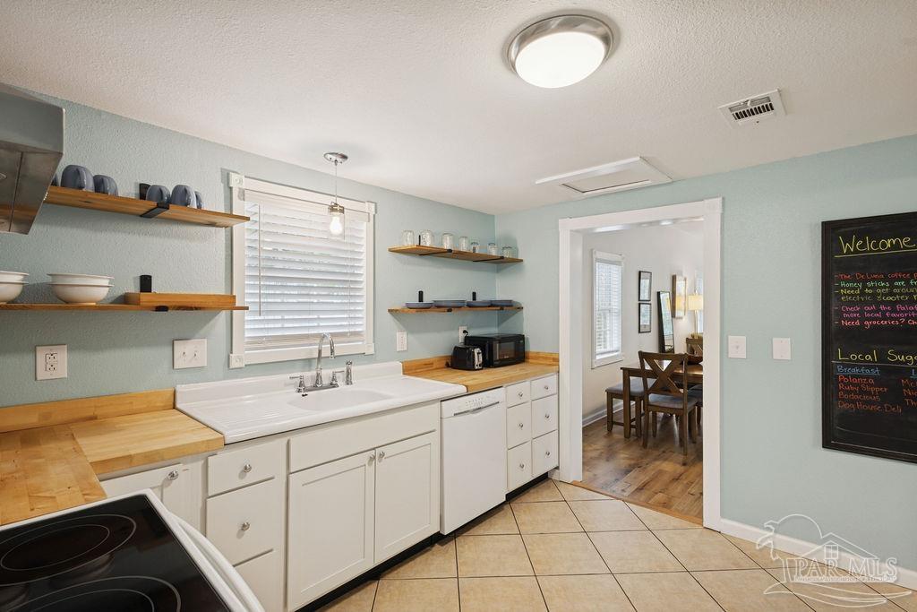208 S Devillers Street Pensacola FL 32502