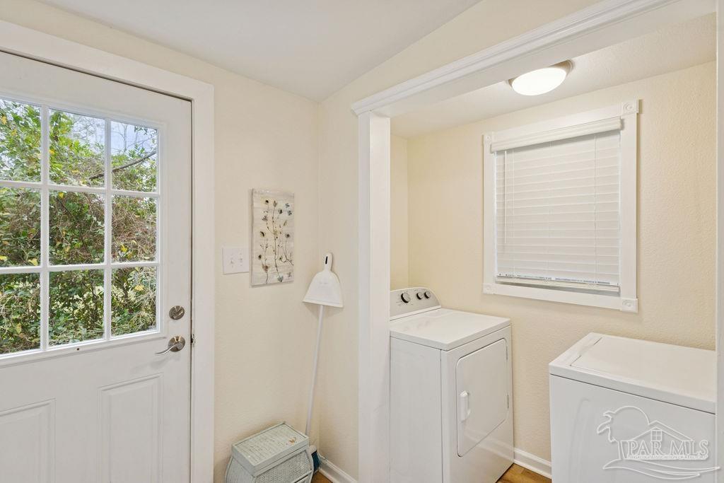 208 S Devillers Street Pensacola FL 32502
