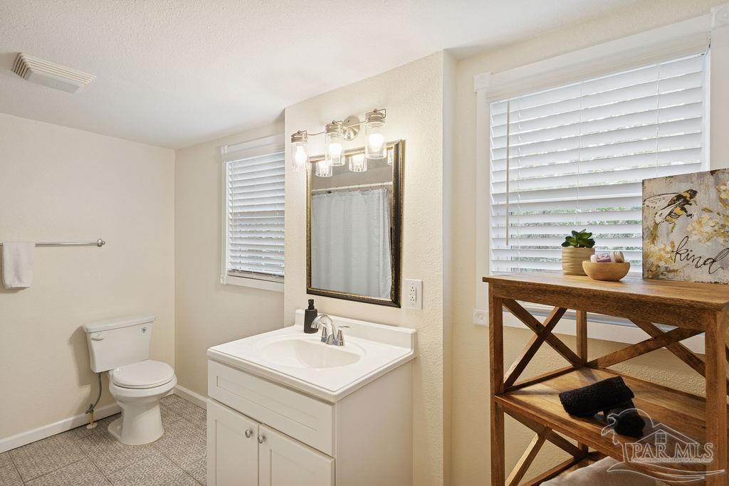 208 S Devillers Street Pensacola FL 32502