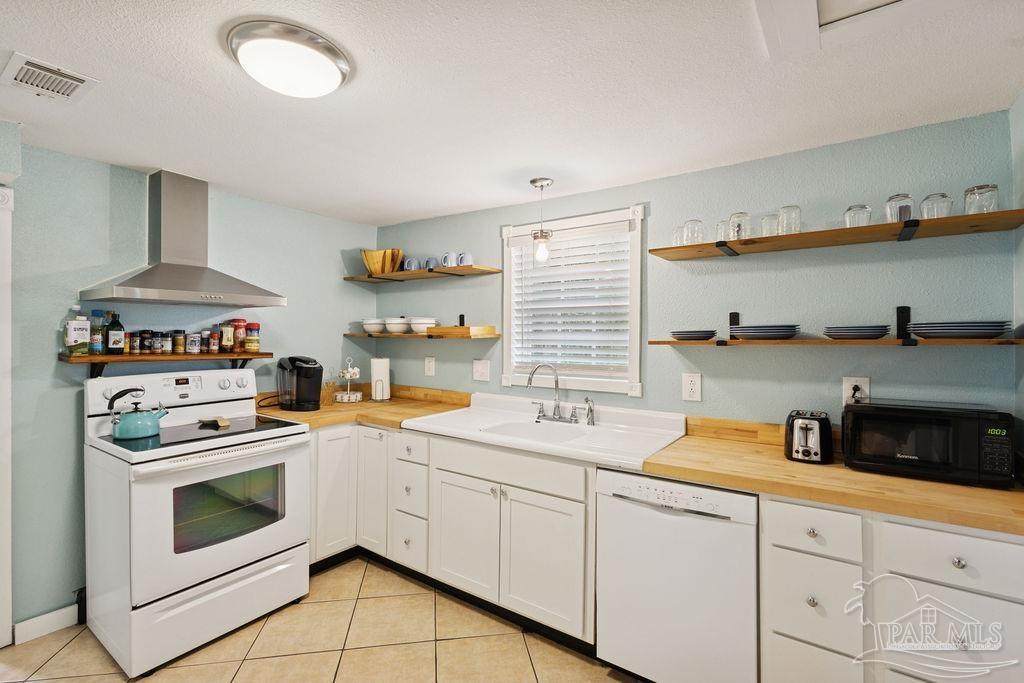 208 S Devillers Street Pensacola FL 32502