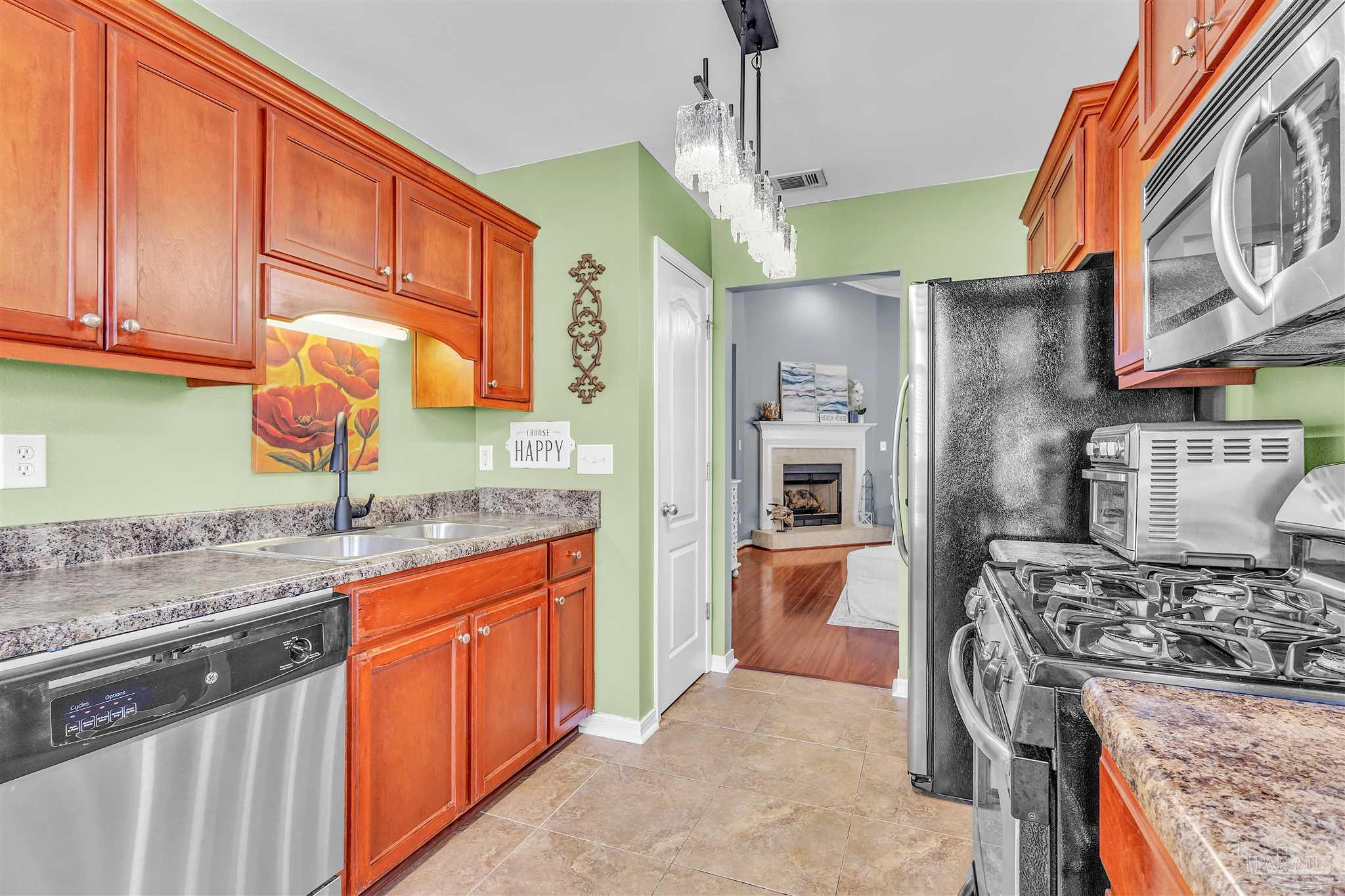 675 Edith Lane Pensacola FL 32534