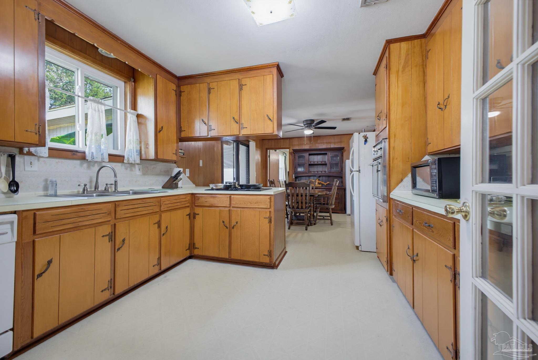 7412 Tippin Avenue Pensacola FL 32504