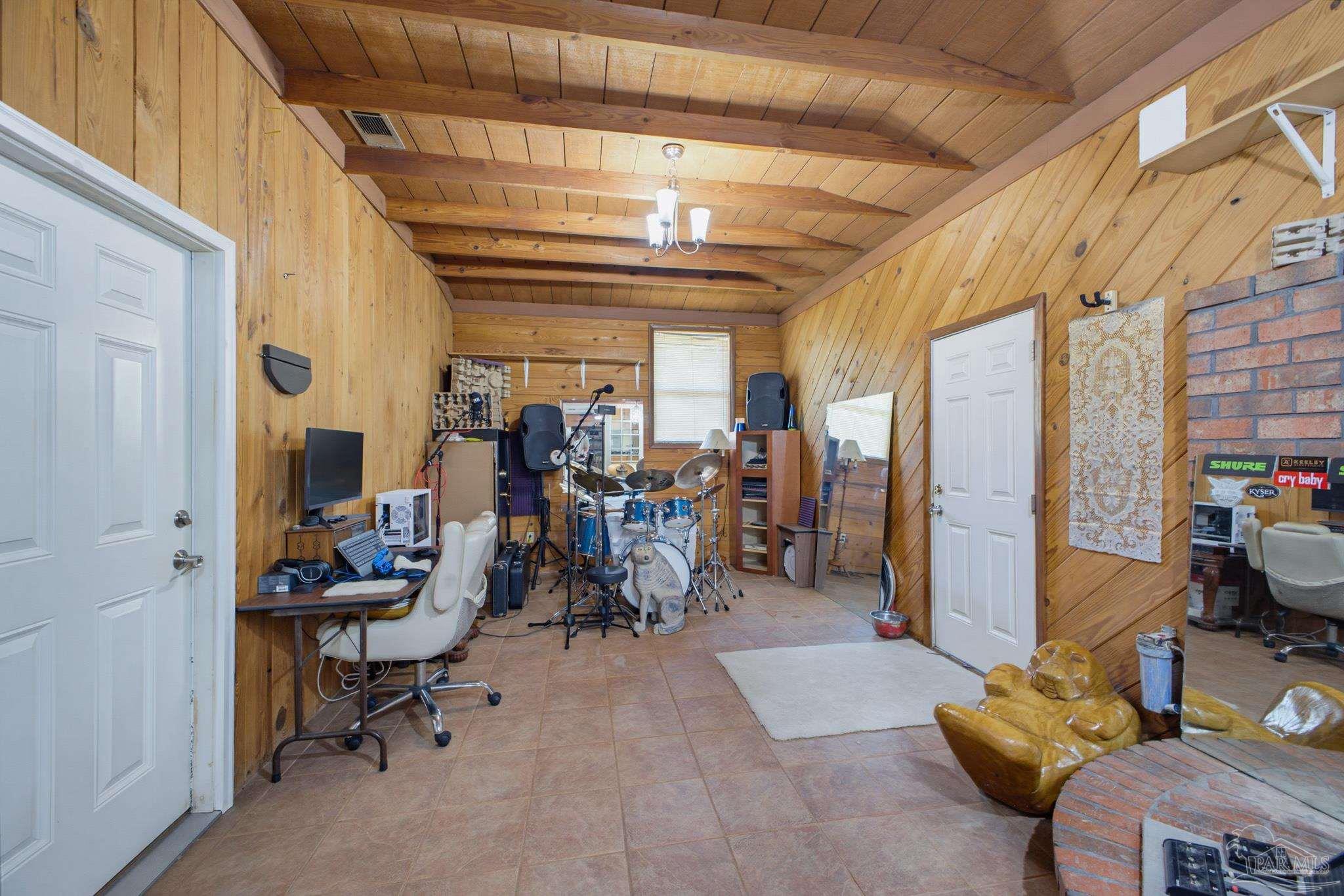 7412 Tippin Avenue Pensacola FL 32504