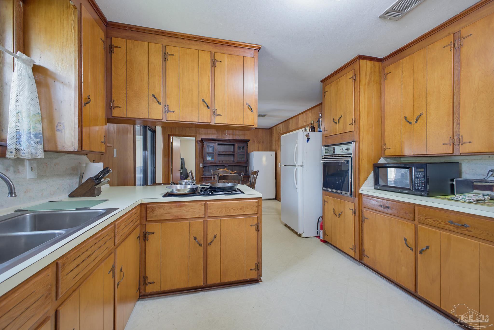7412 Tippin Avenue Pensacola FL 32504