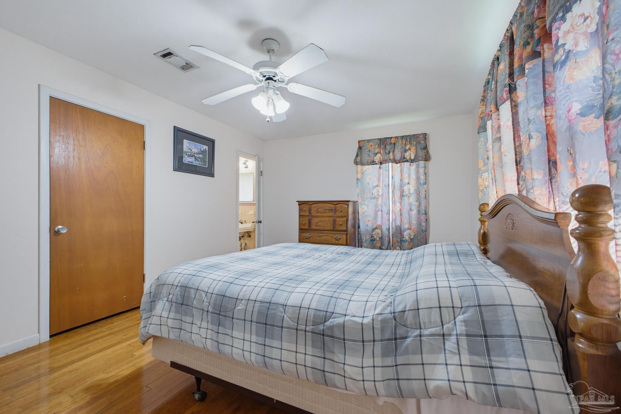 7412 Tippin Avenue Pensacola FL 32504