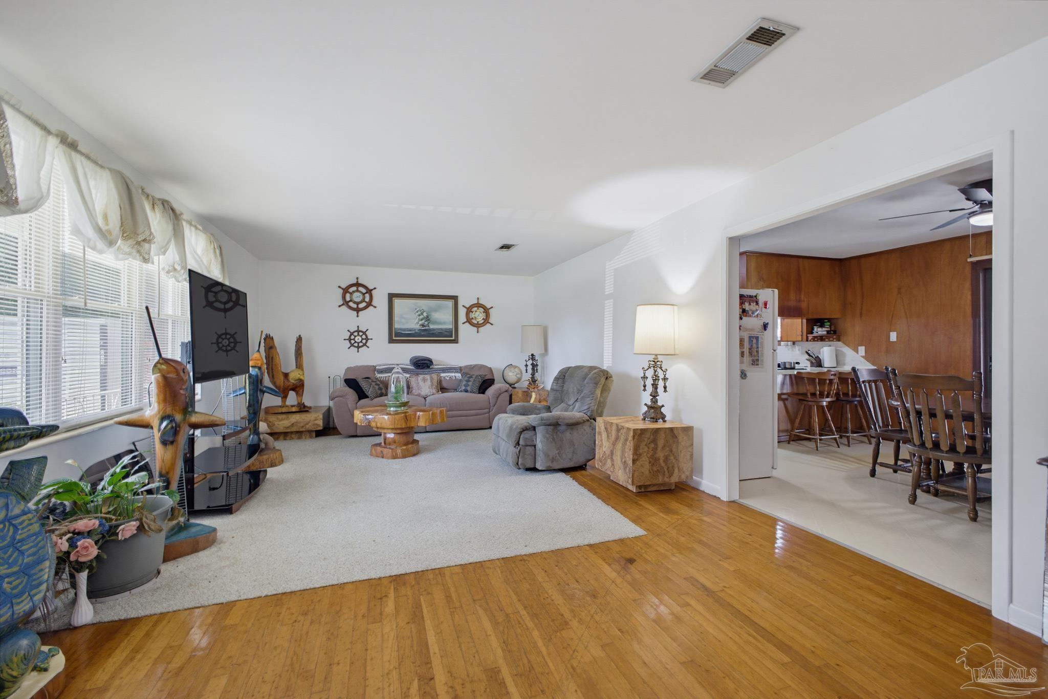 7412 Tippin Avenue Pensacola FL 32504