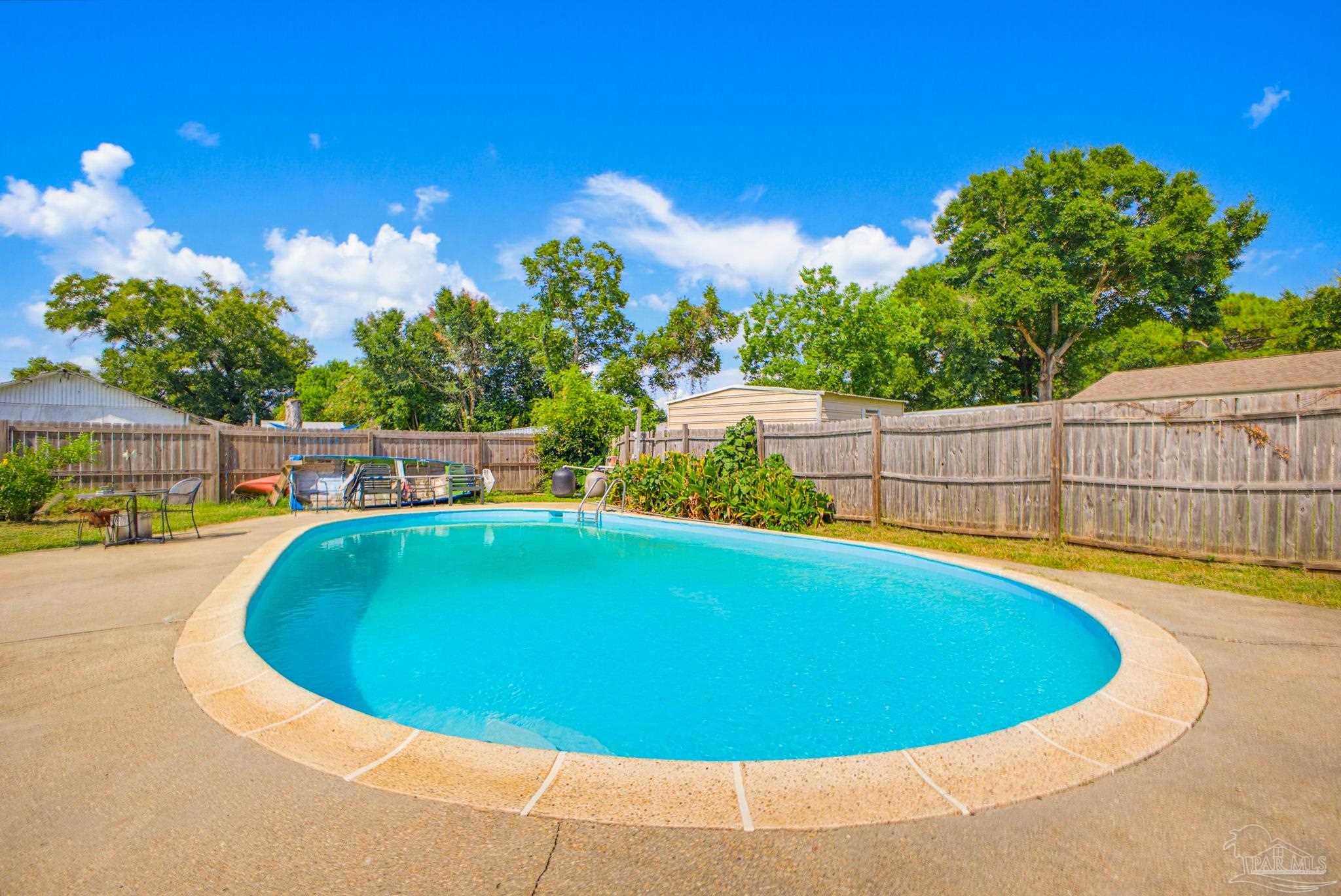 7412 Tippin Avenue Pensacola FL 32504