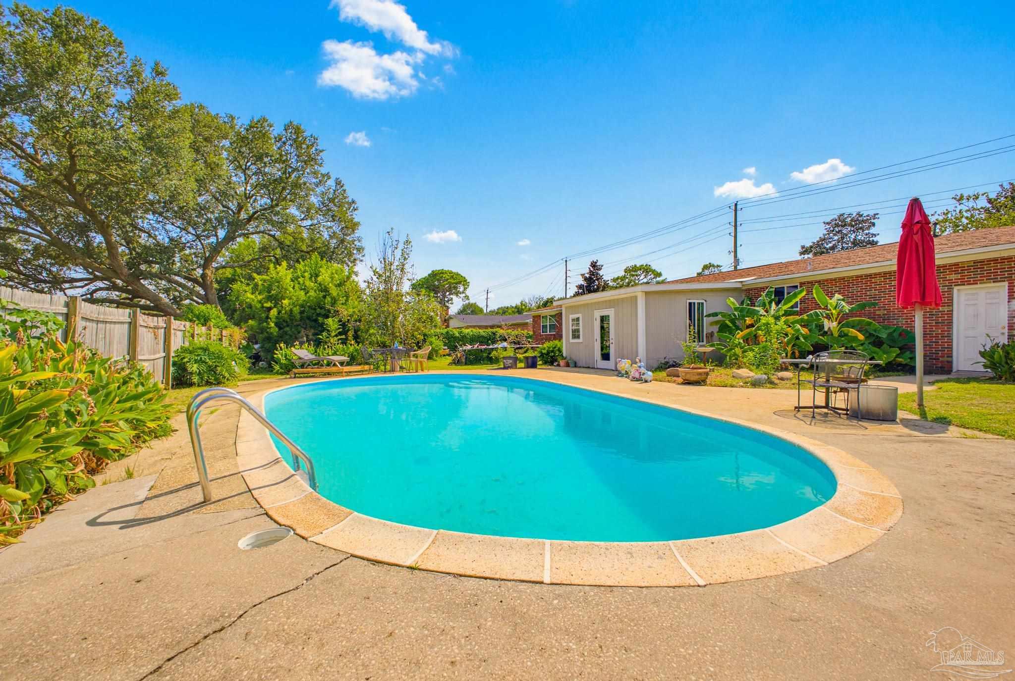 7412 Tippin Avenue Pensacola FL 32504