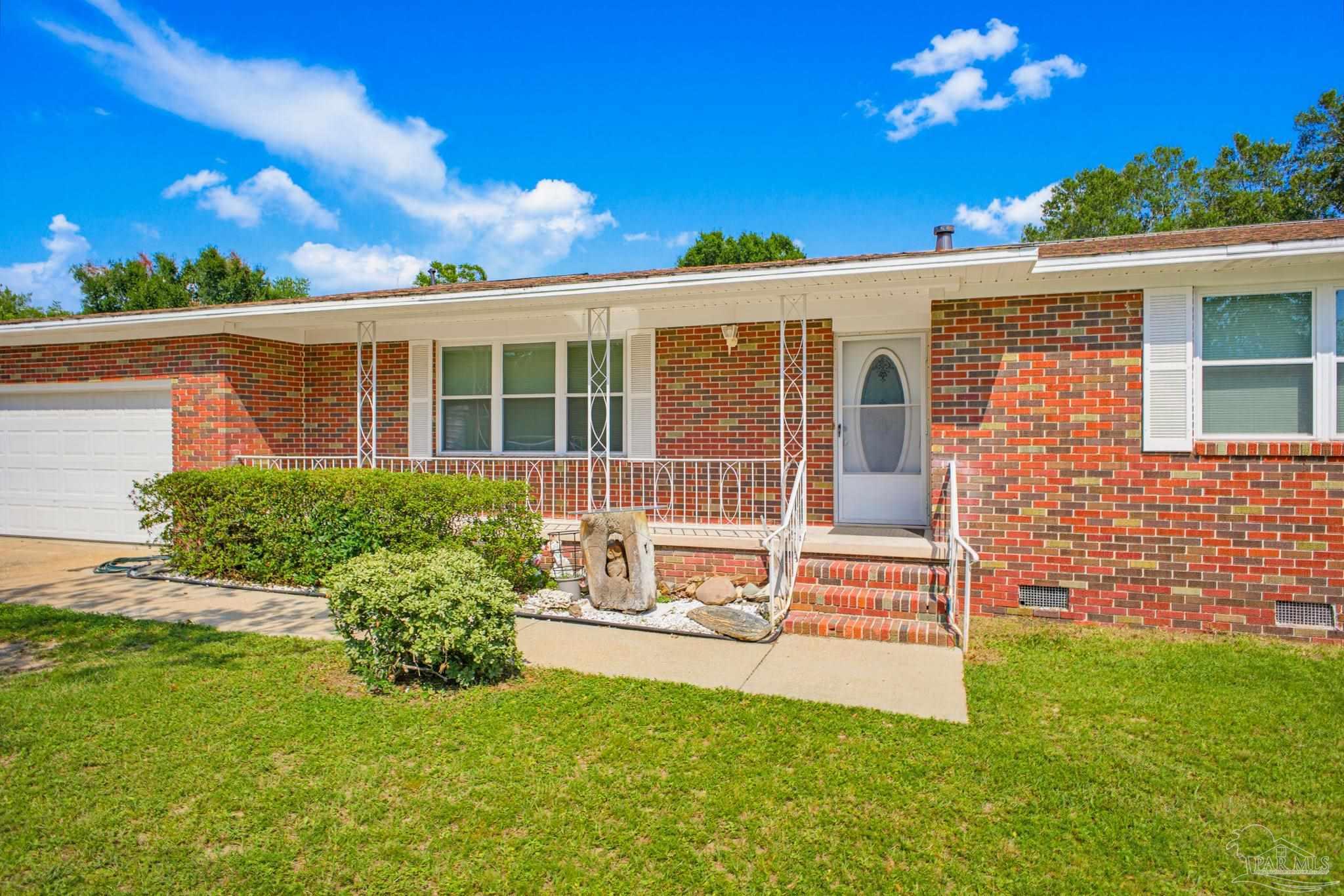 7412 Tippin Avenue Pensacola FL 32504