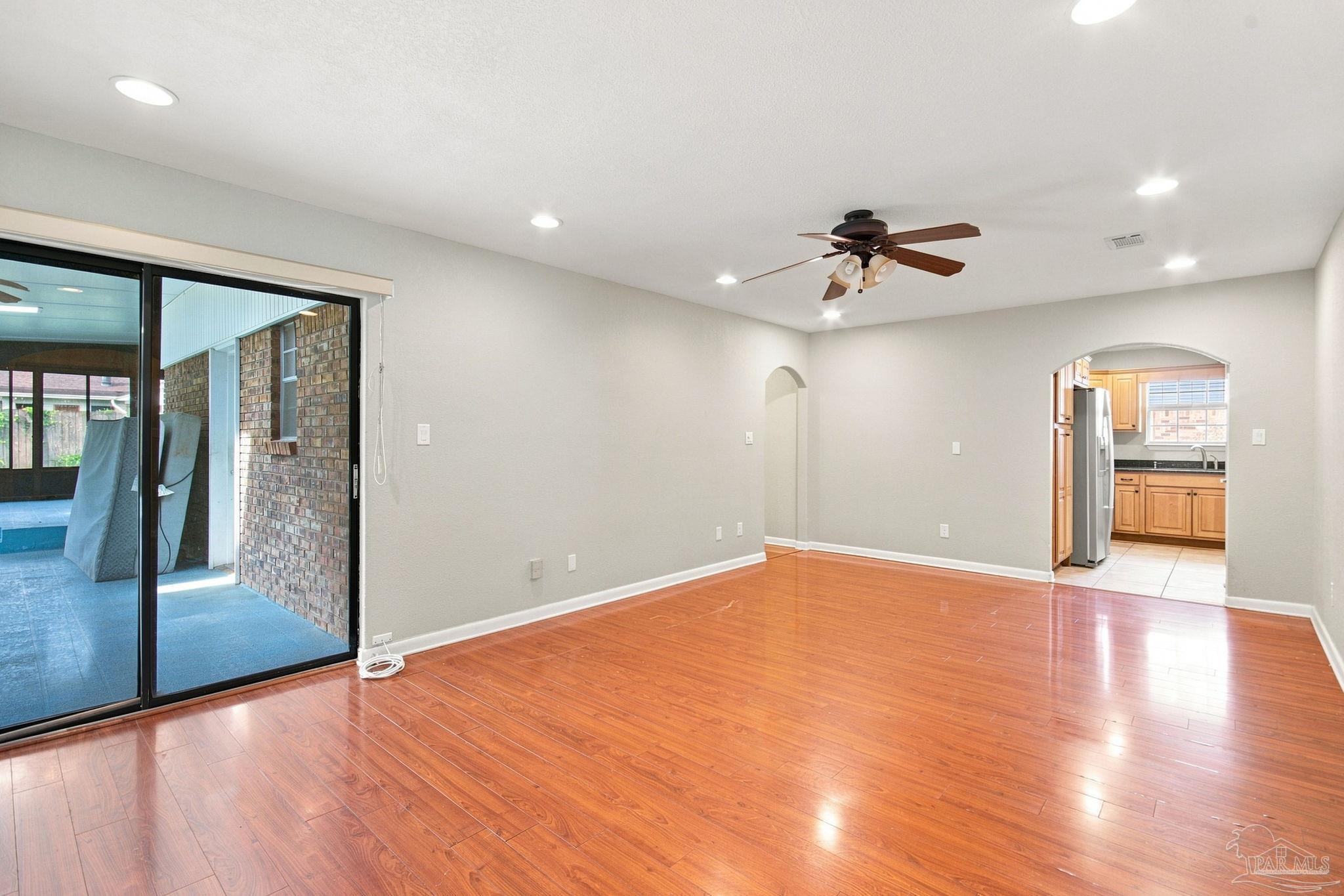 8221 Squire Road Pensacola FL 32514