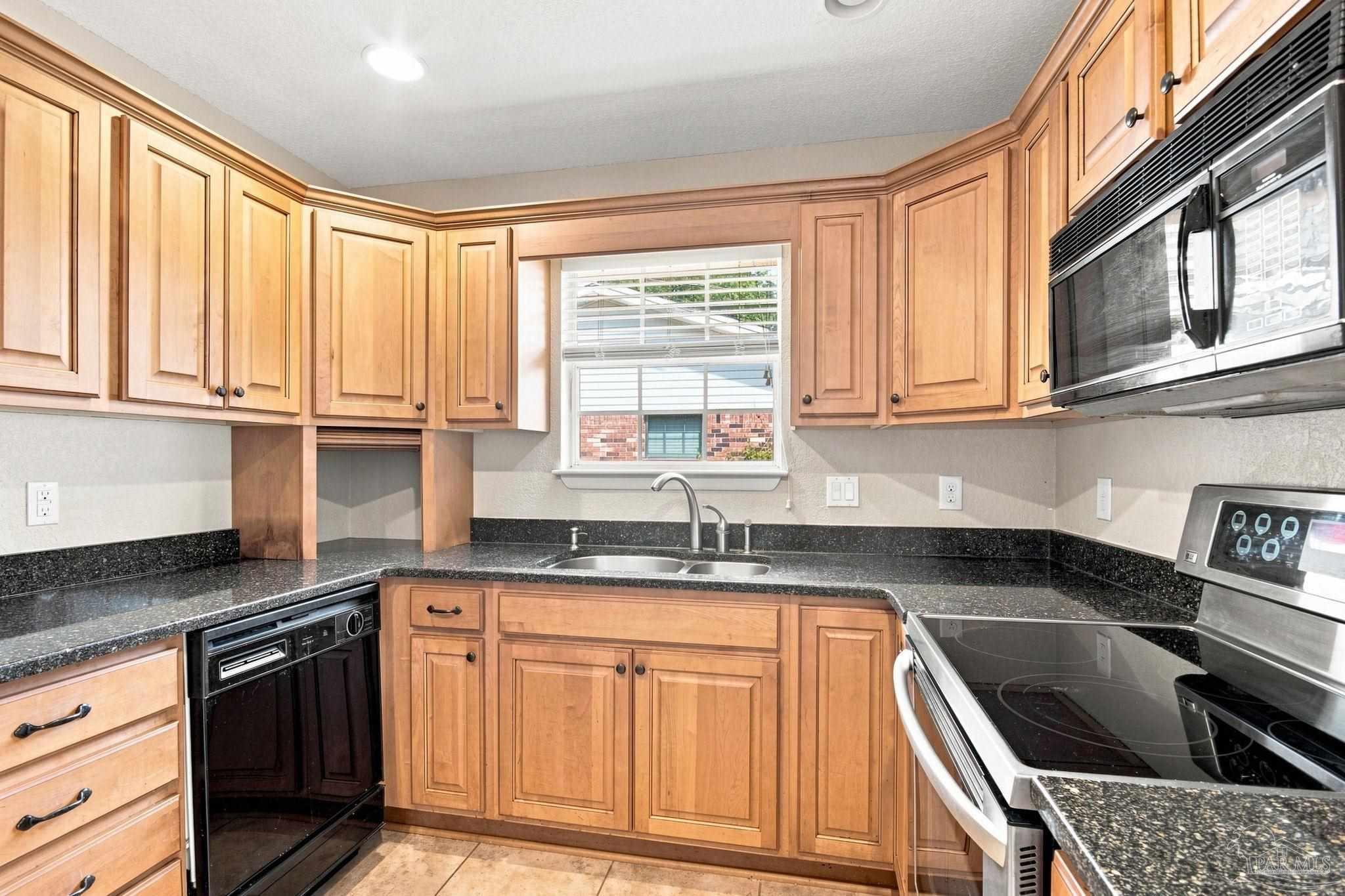 8221 Squire Road Pensacola FL 32514
