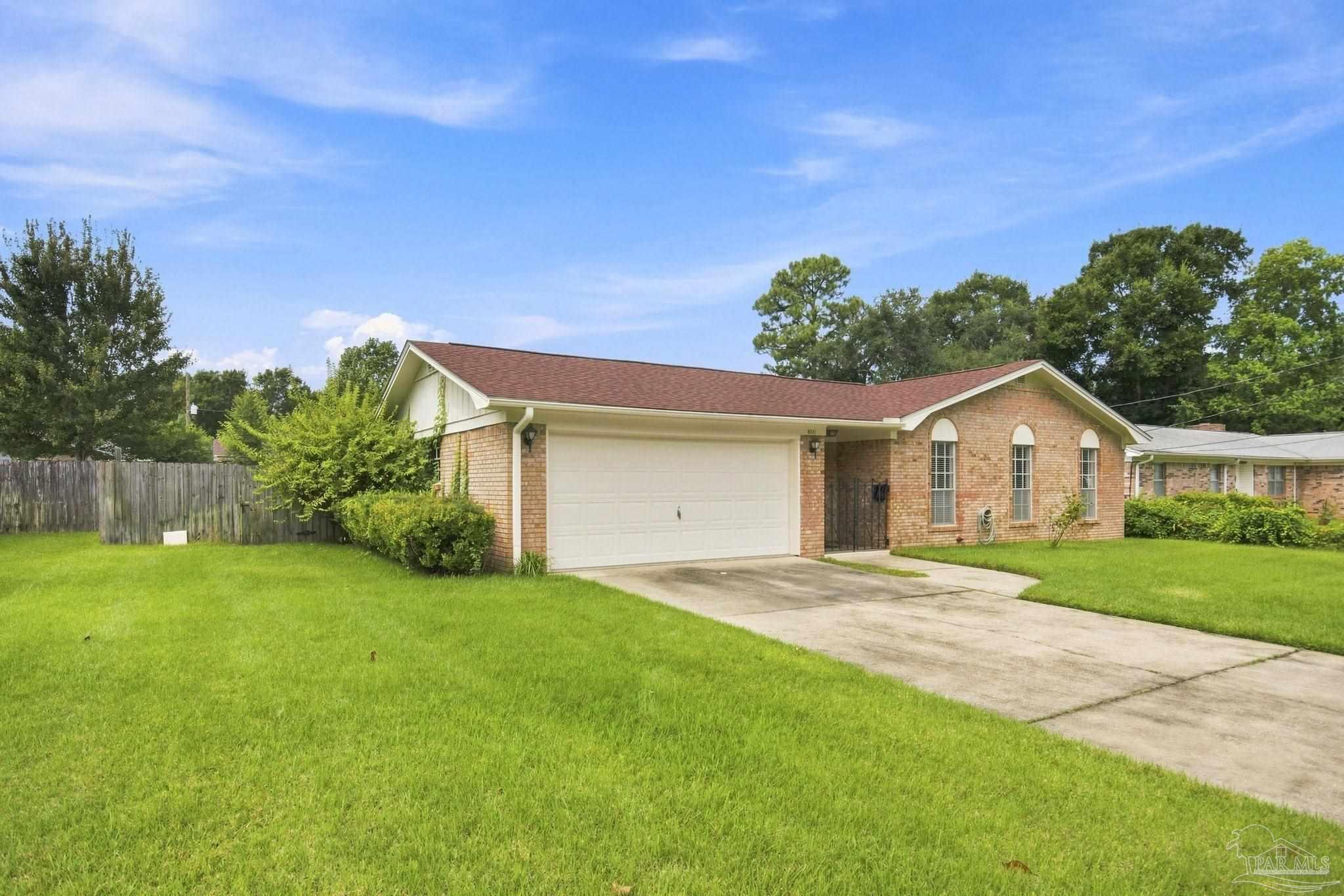 8221 Squire Road Pensacola FL 32514
