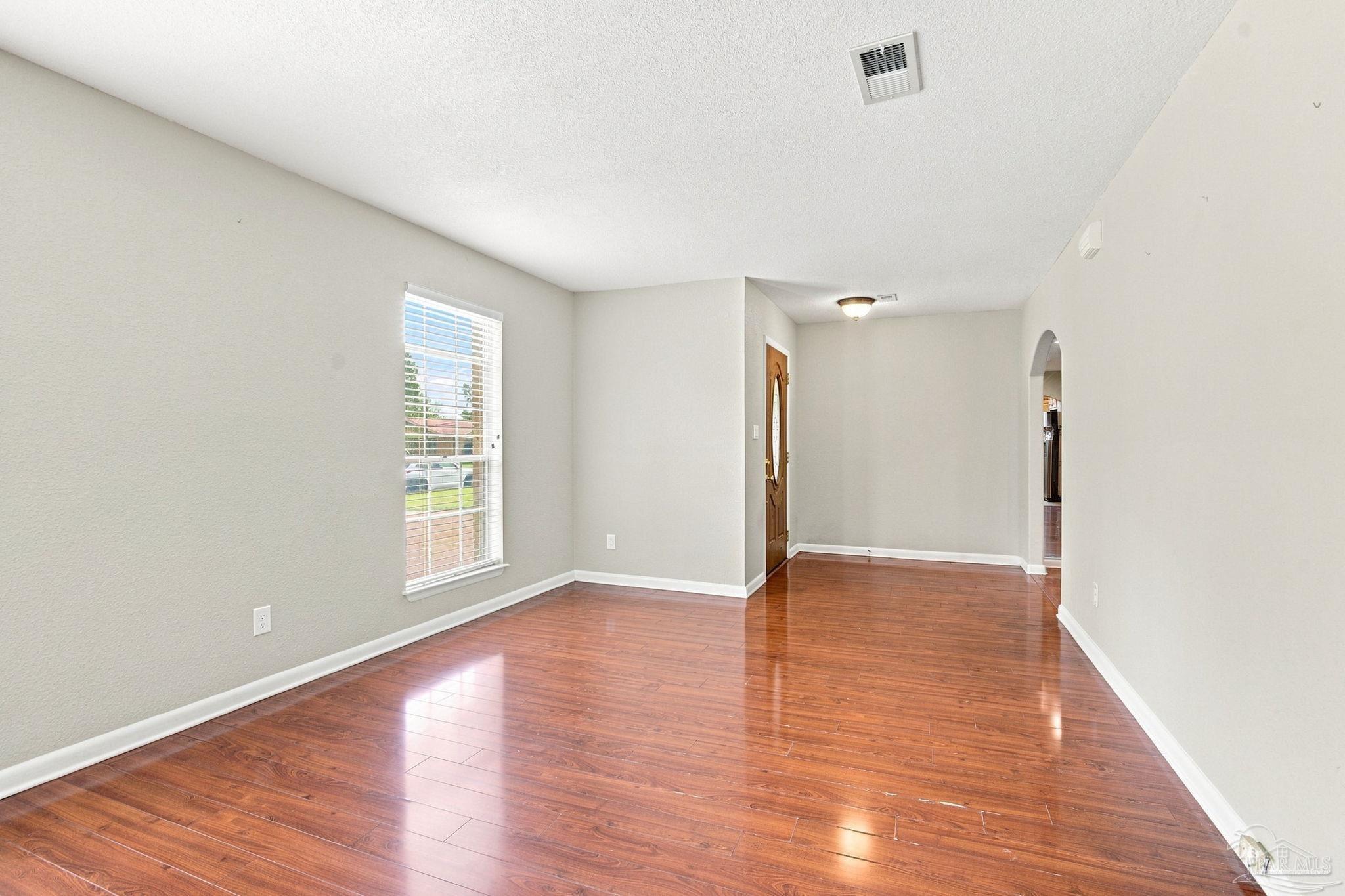 8221 Squire Road Pensacola FL 32514