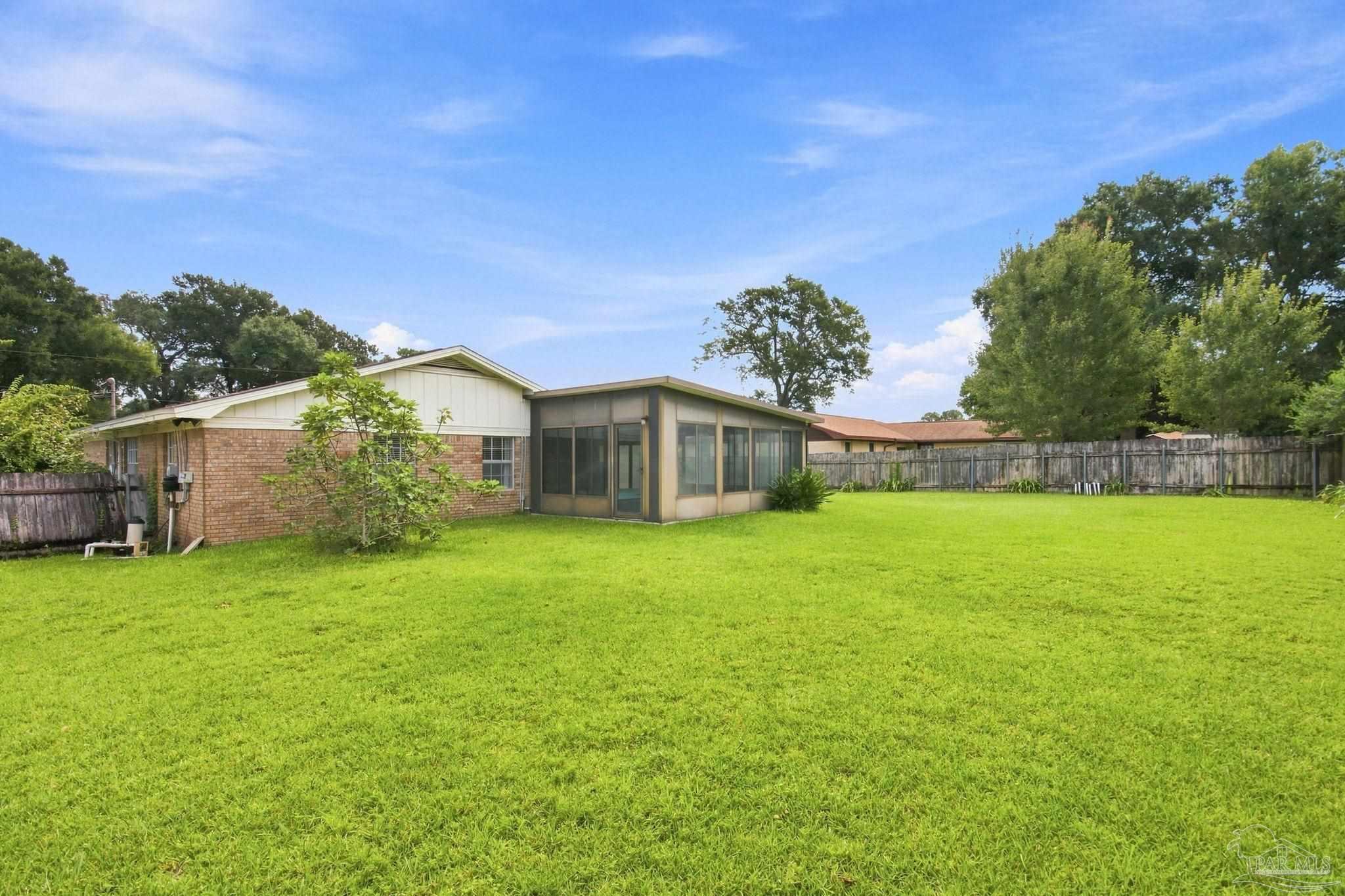 8221 Squire Road Pensacola FL 32514