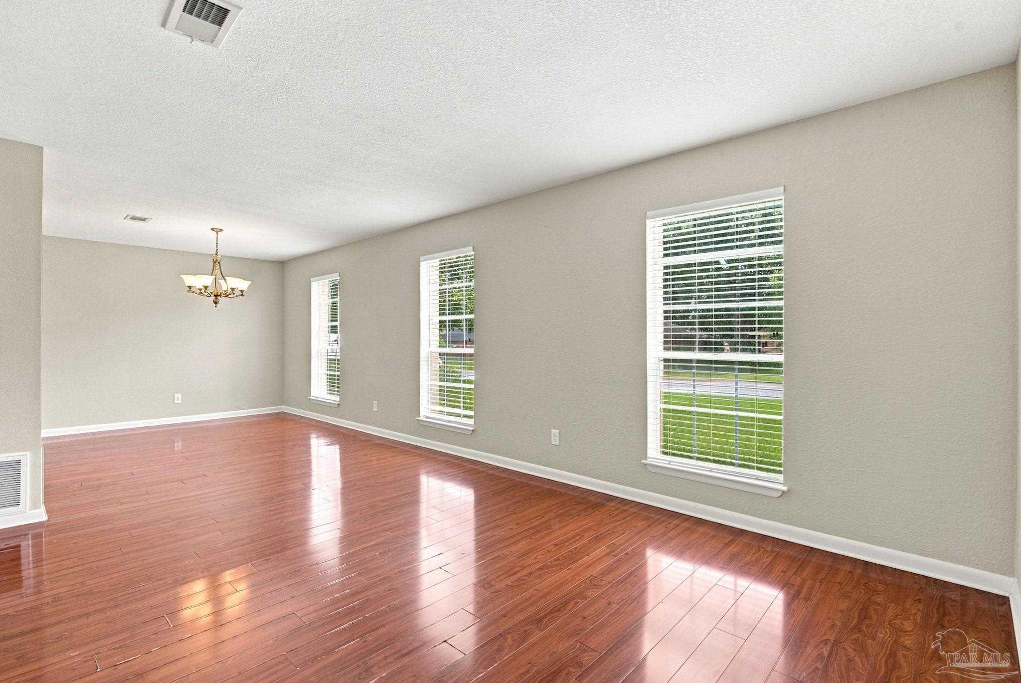 8221 Squire Road Pensacola FL 32514