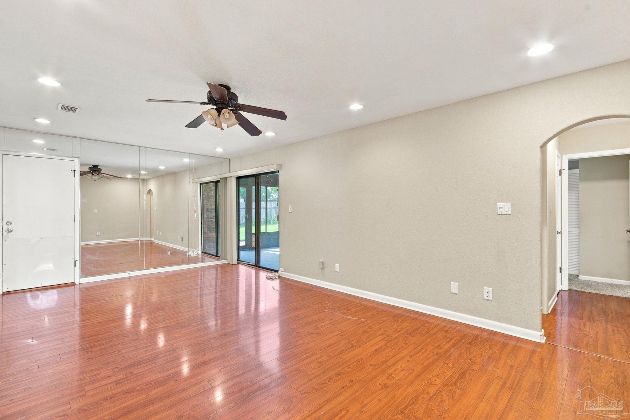 8221 Squire Road Pensacola FL 32514