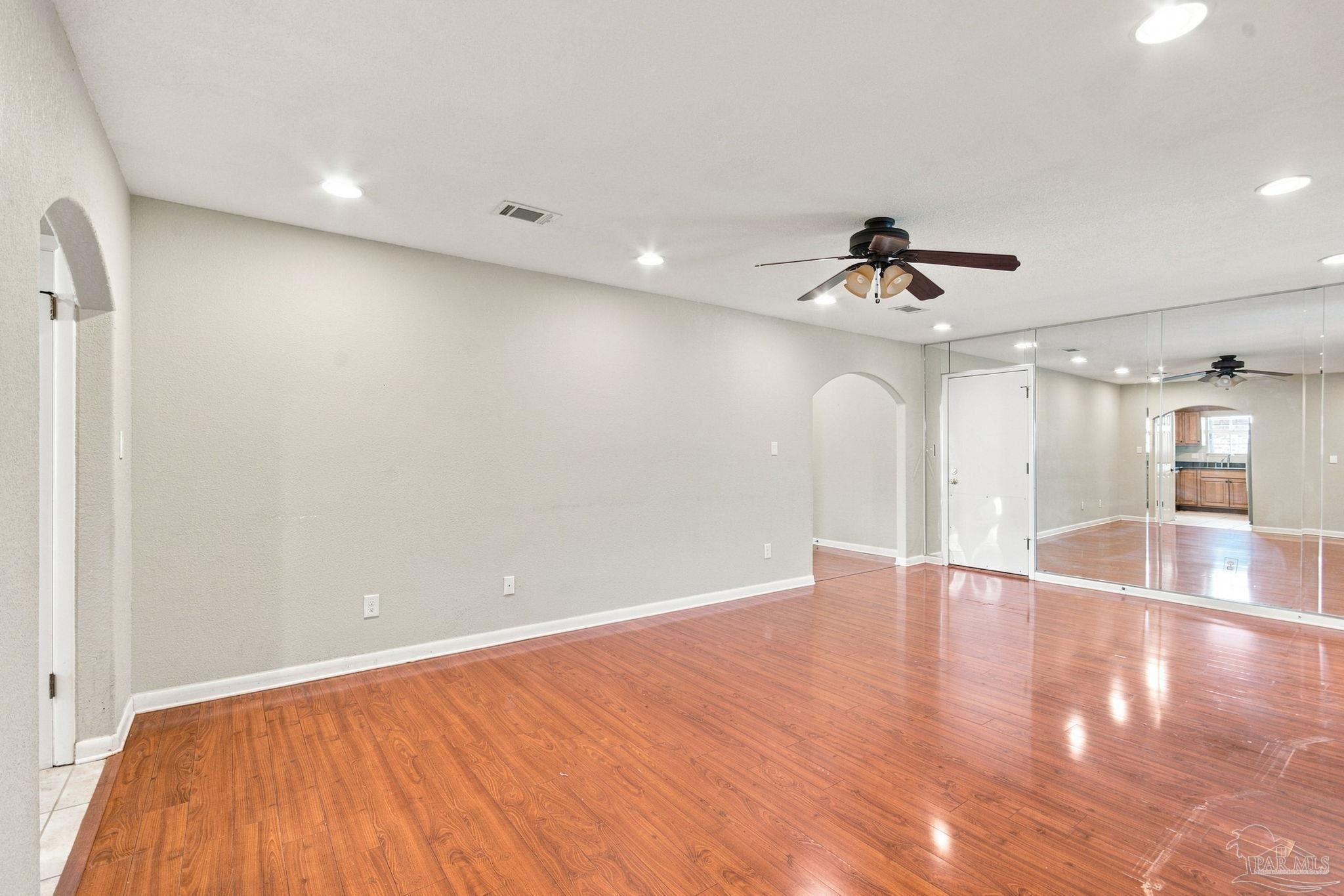 8221 Squire Road Pensacola FL 32514