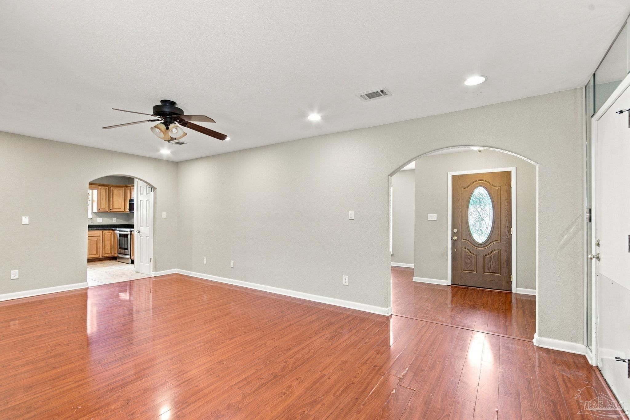 8221 Squire Road Pensacola FL 32514
