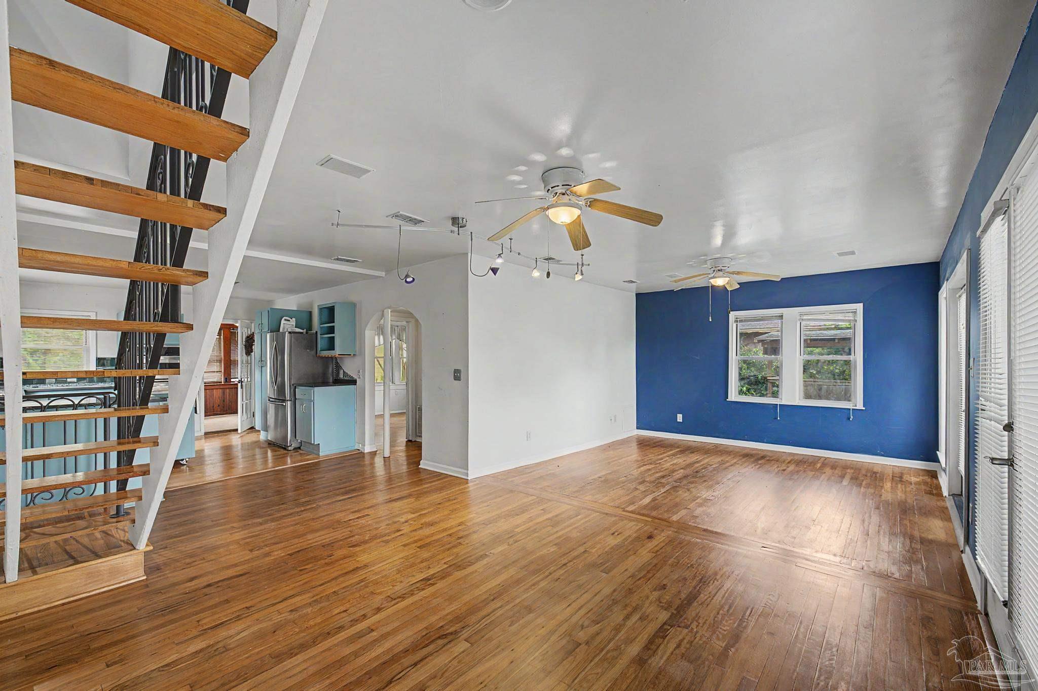 208 Pinewood Lane Pensacola FL 32507