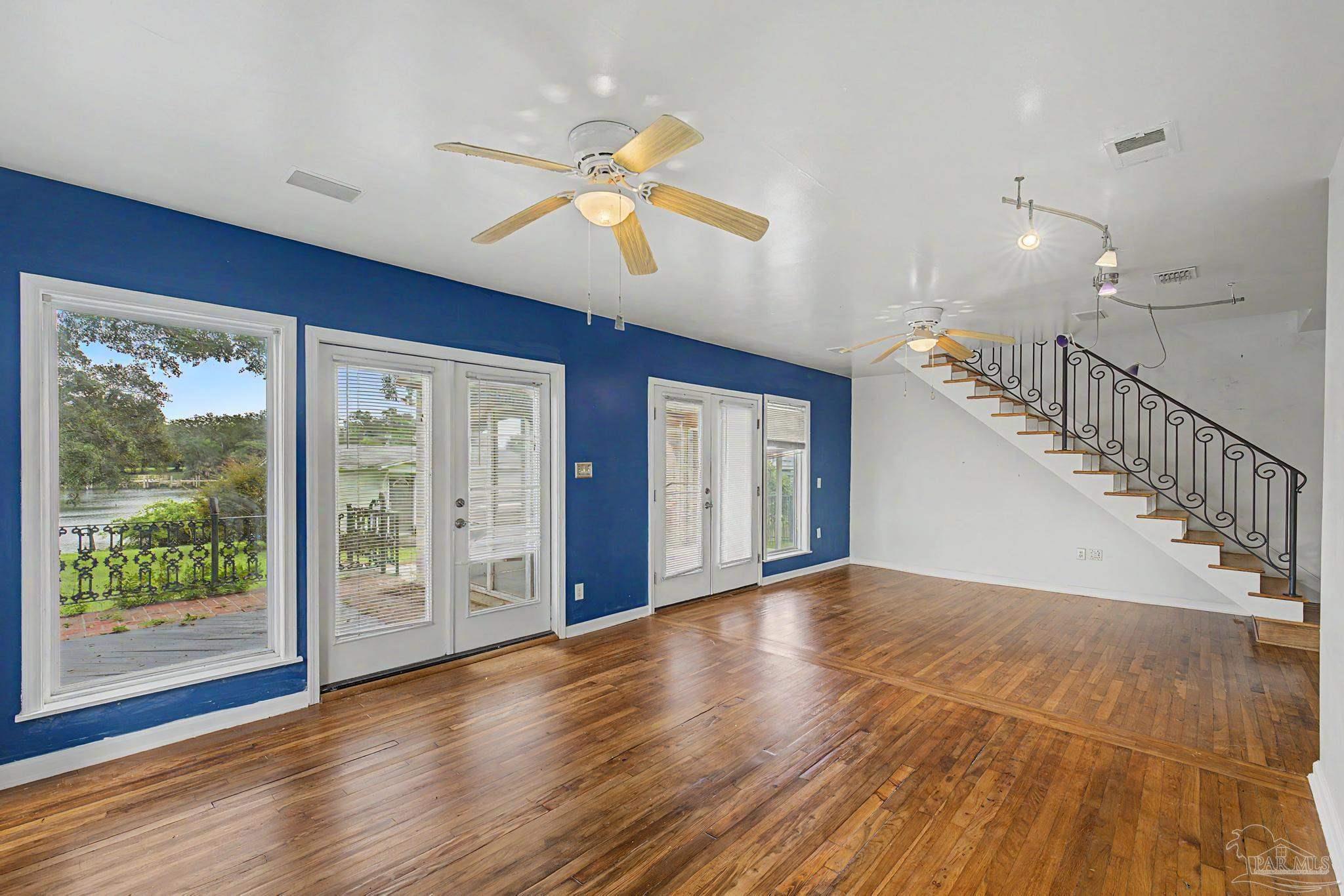 208 Pinewood Lane Pensacola FL 32507