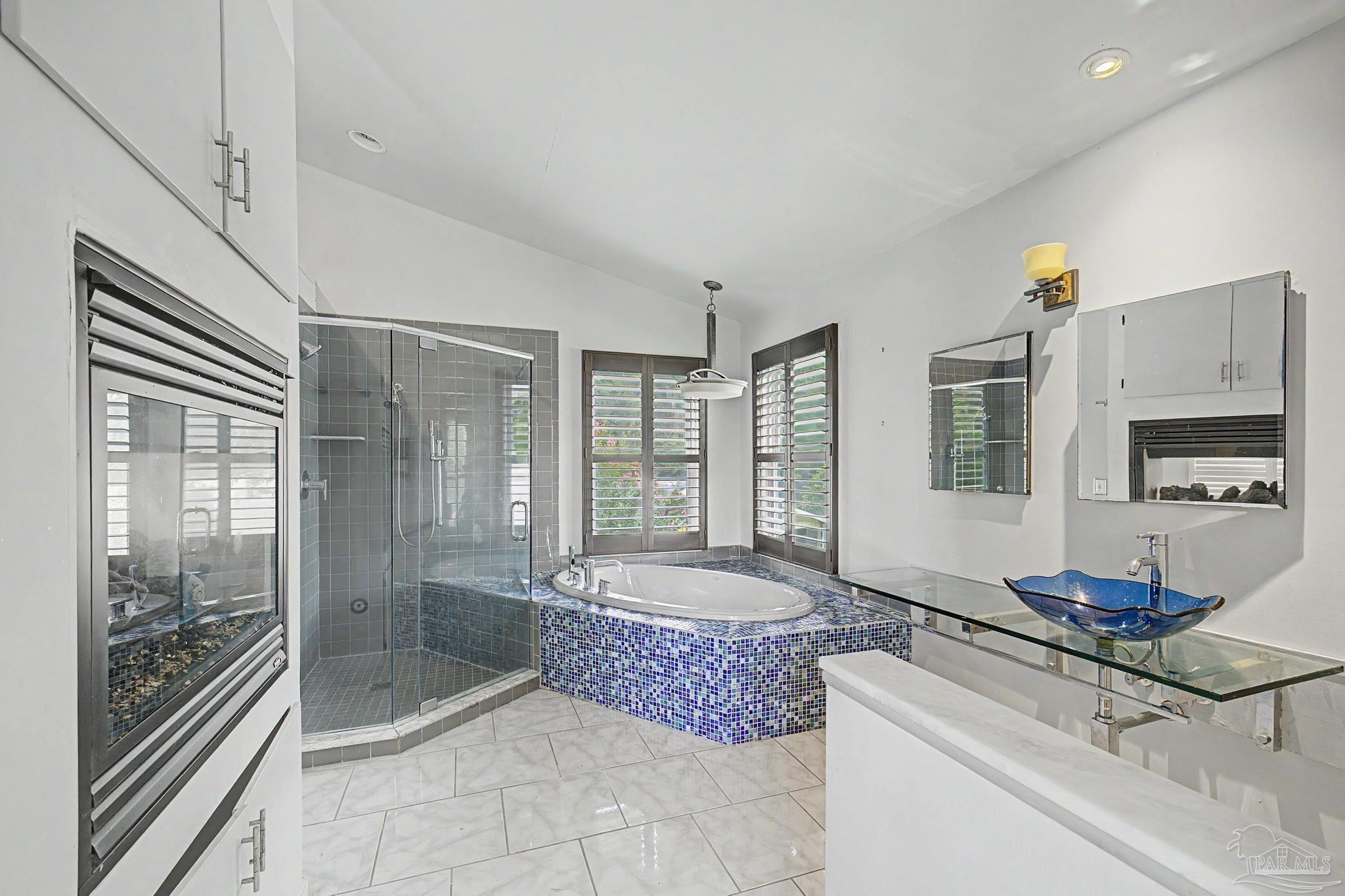 208 Pinewood Lane Pensacola FL 32507