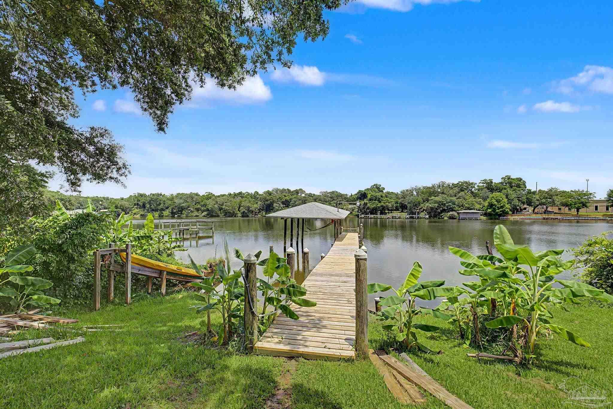208 Pinewood Lane Pensacola FL 32507
