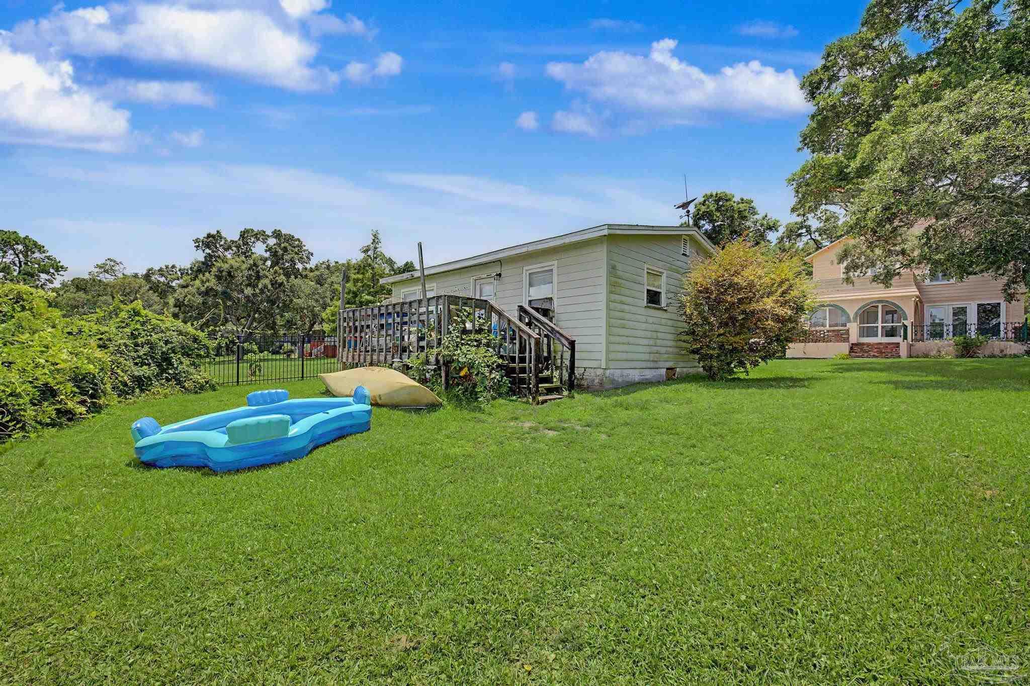 208 Pinewood Lane Pensacola FL 32507