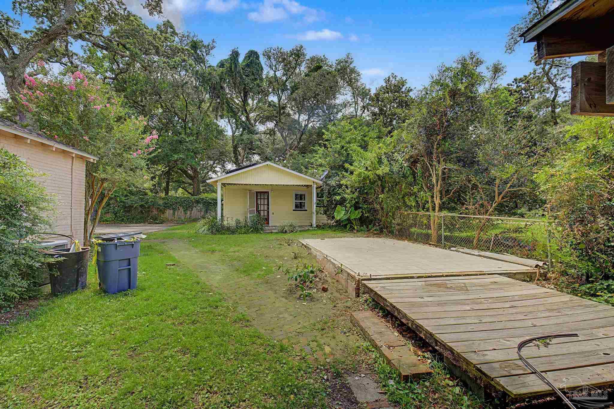 208 Pinewood Lane Pensacola FL 32507
