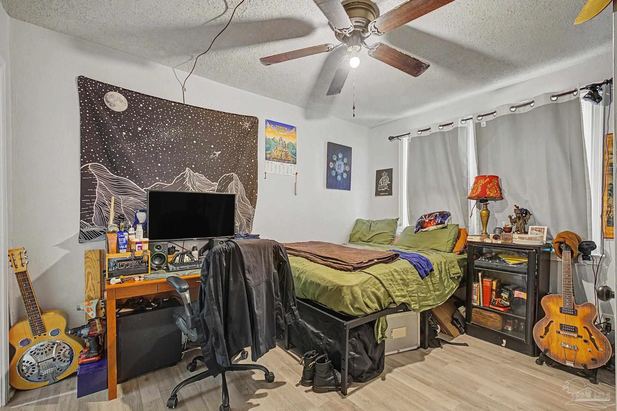 208 Pinewood Lane Pensacola FL 32507