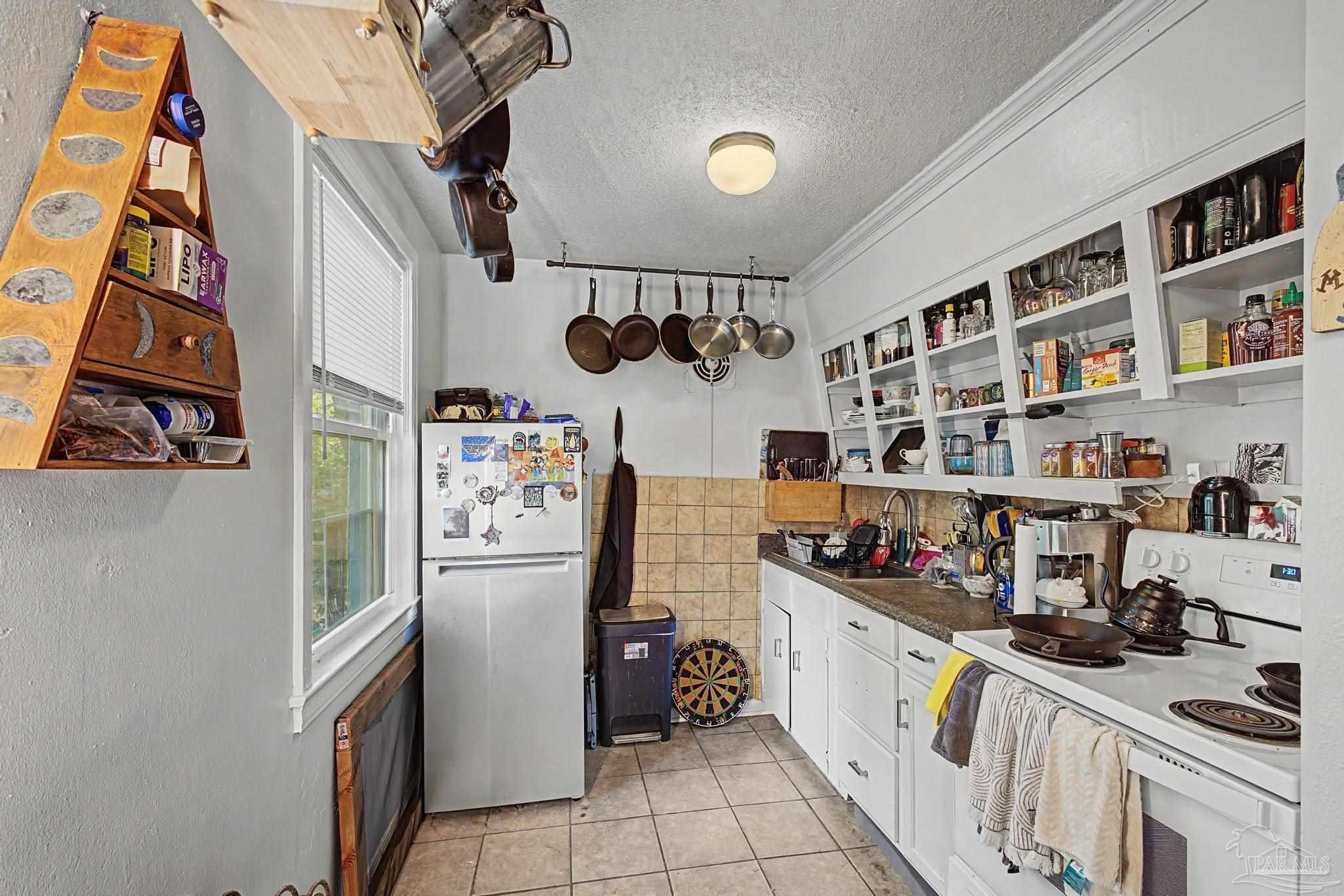 208 Pinewood Lane Pensacola FL 32507