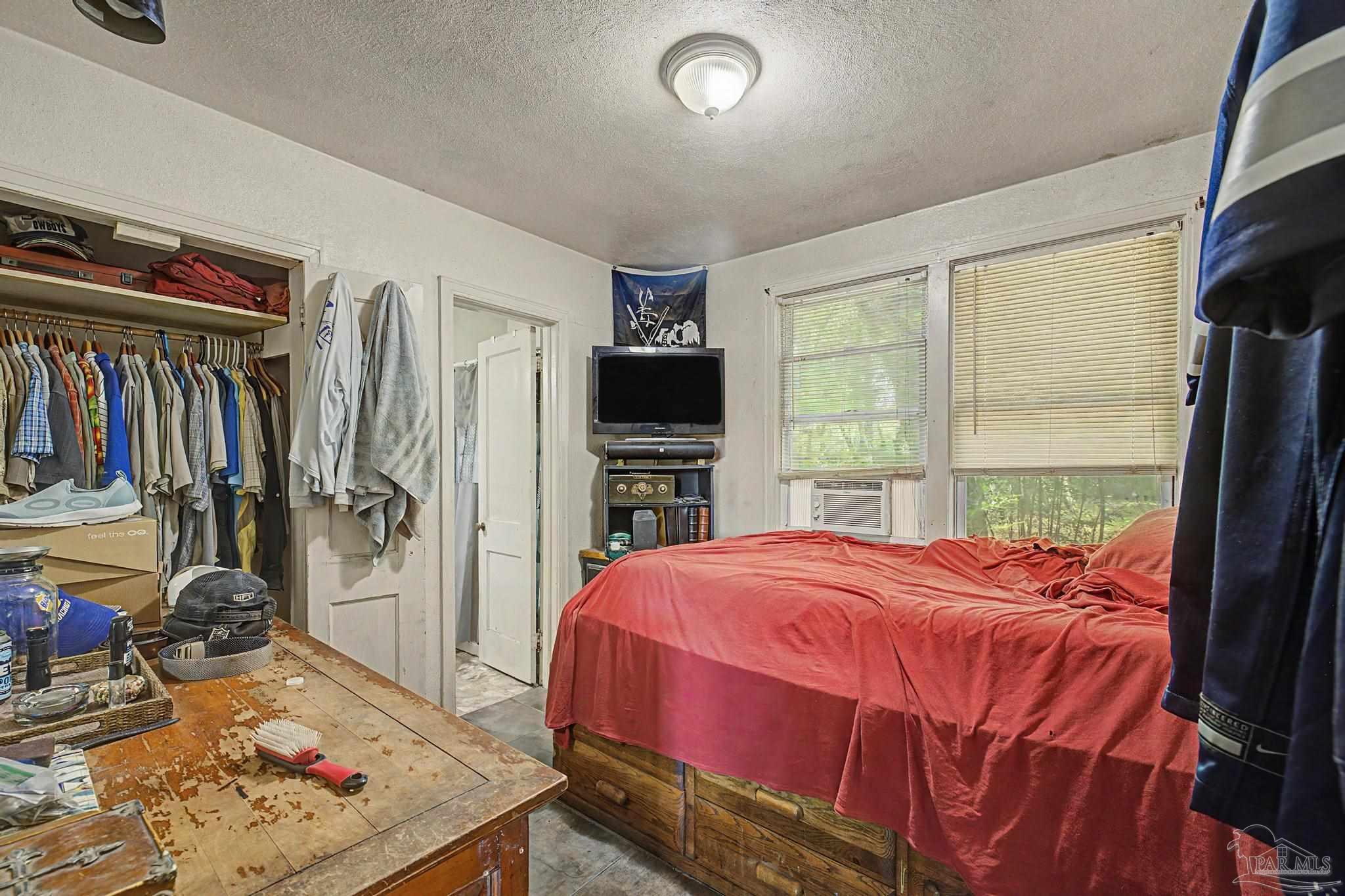208 Pinewood Lane Pensacola FL 32507