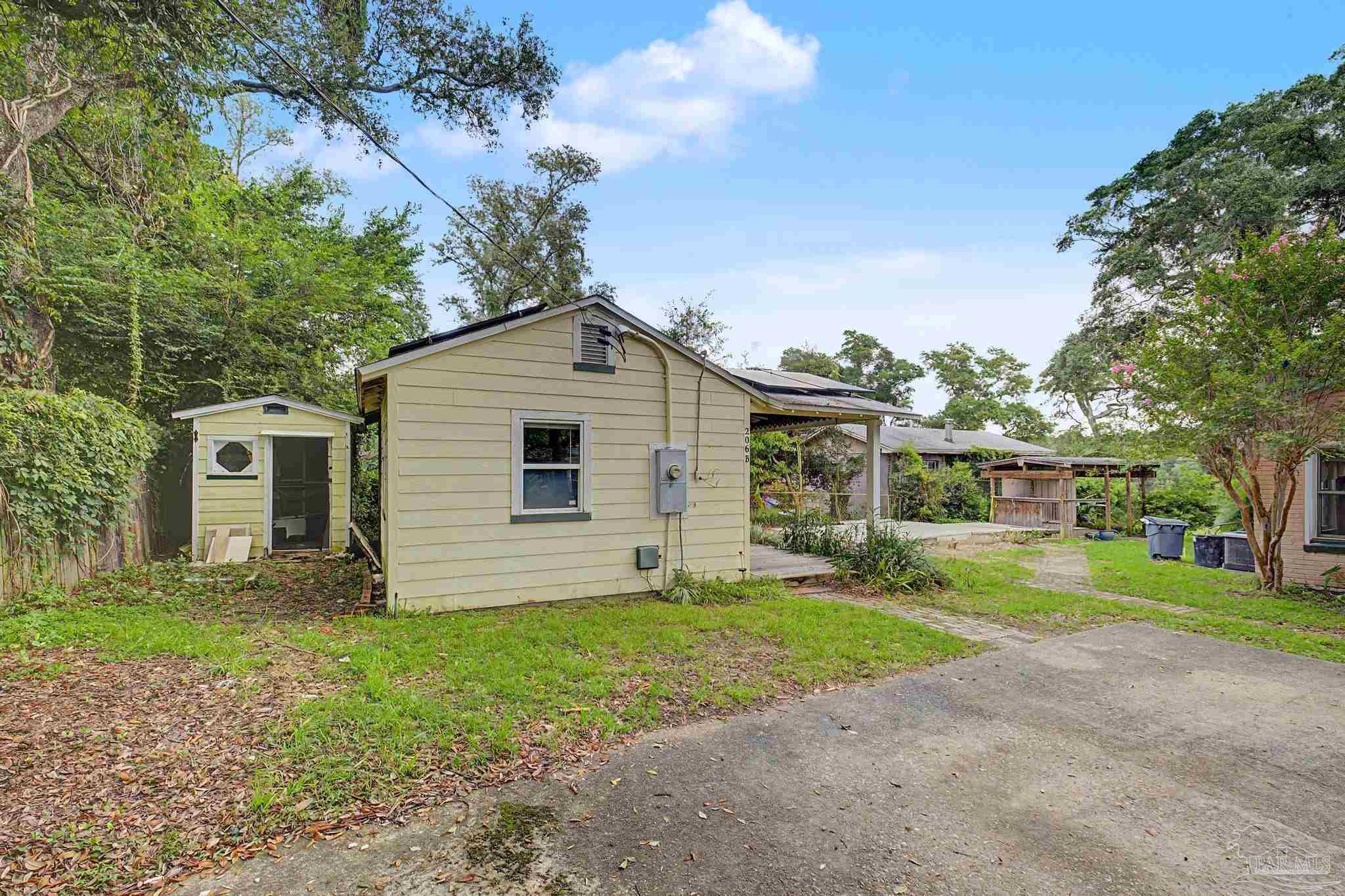 208 Pinewood Lane Pensacola FL 32507
