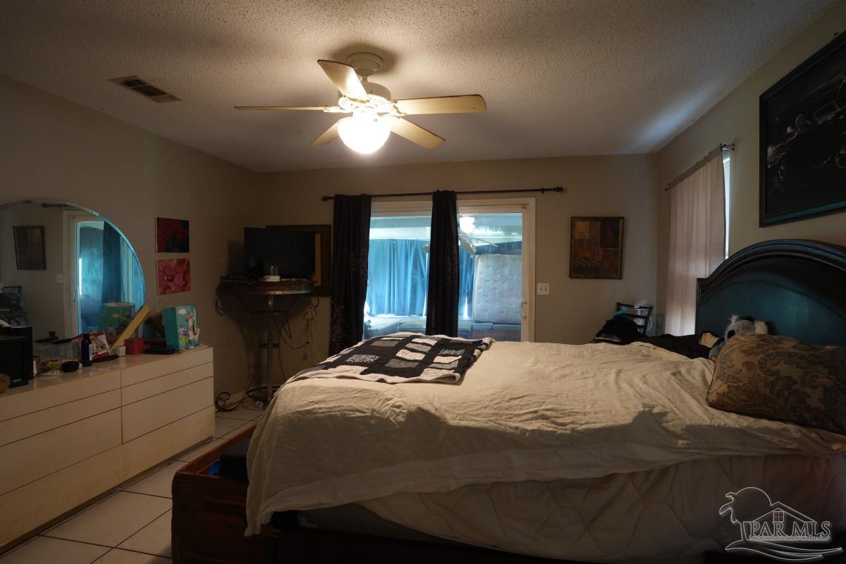 2005 Commodore Drive Navarre FL 32566