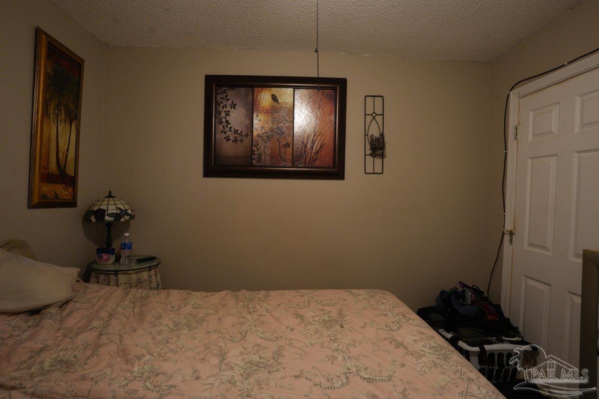 2005 Commodore Drive Navarre FL 32566