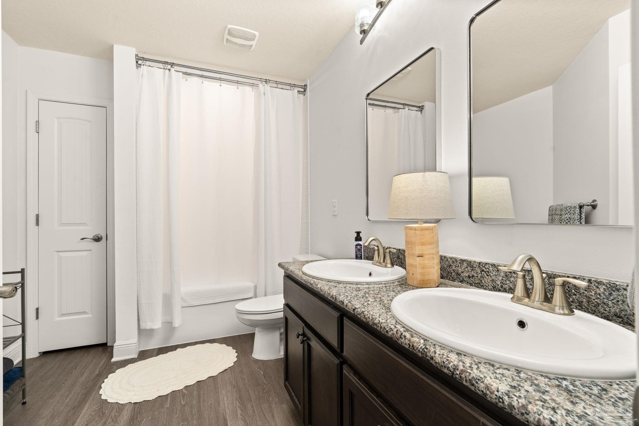 5469 North Shore Road Pensacola FL 32507