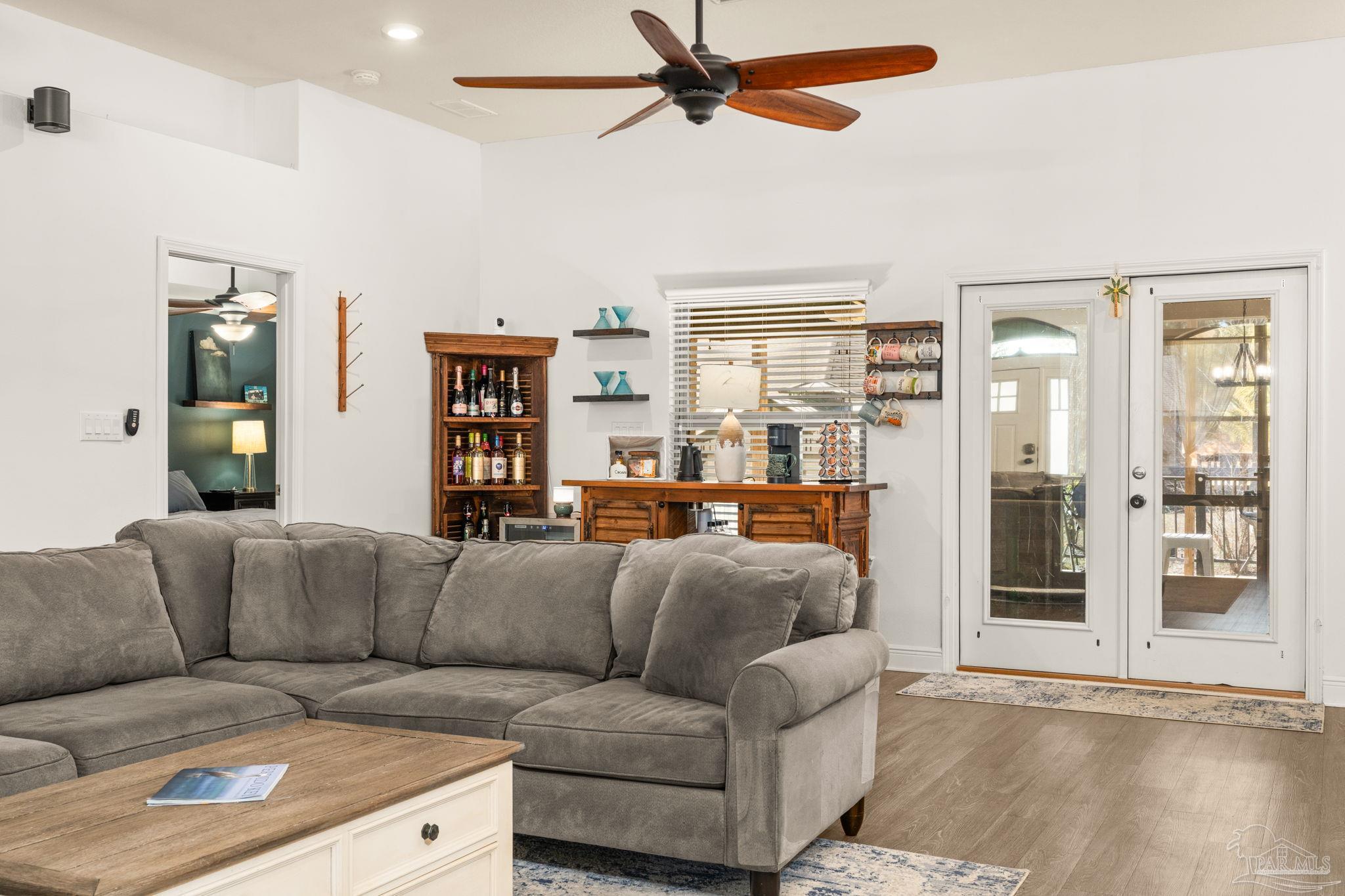 5469 North Shore Road Pensacola FL 32507