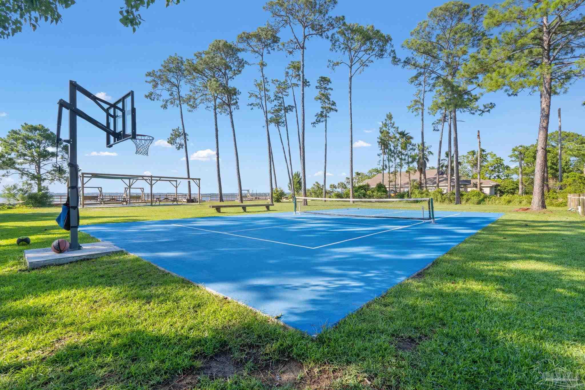 5469 North Shore Road Pensacola FL 32507