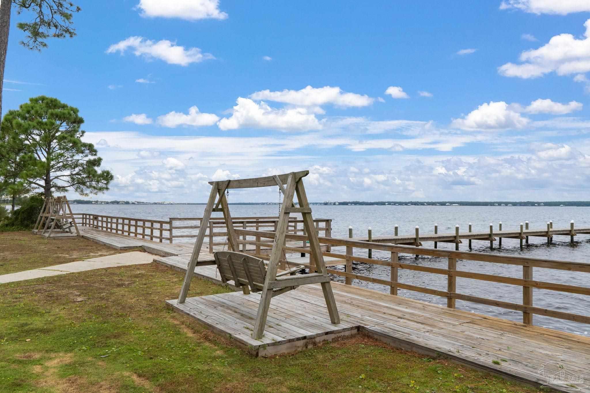 5469 North Shore Road Pensacola FL 32507