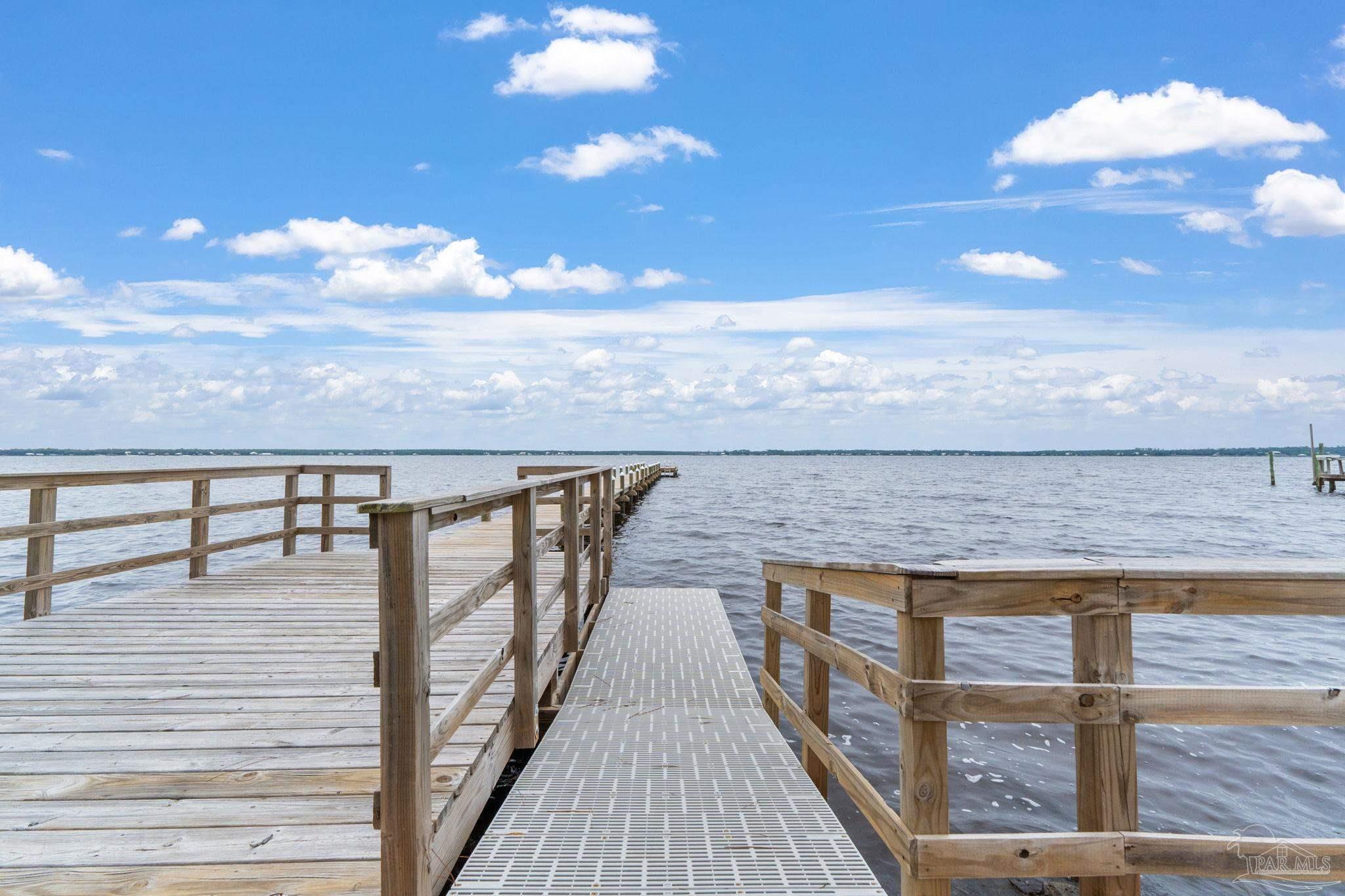 5469 North Shore Road Pensacola FL 32507