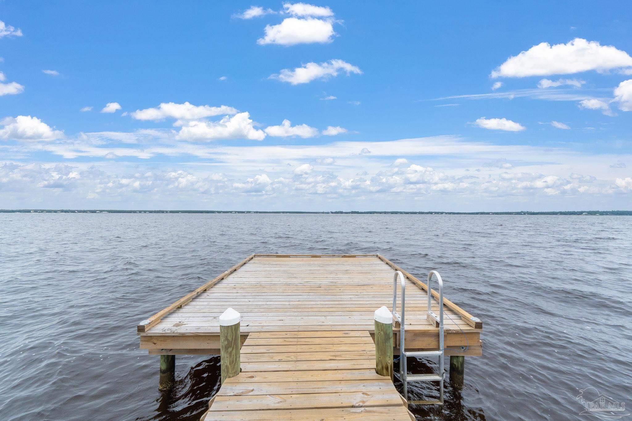 5469 North Shore Road Pensacola FL 32507