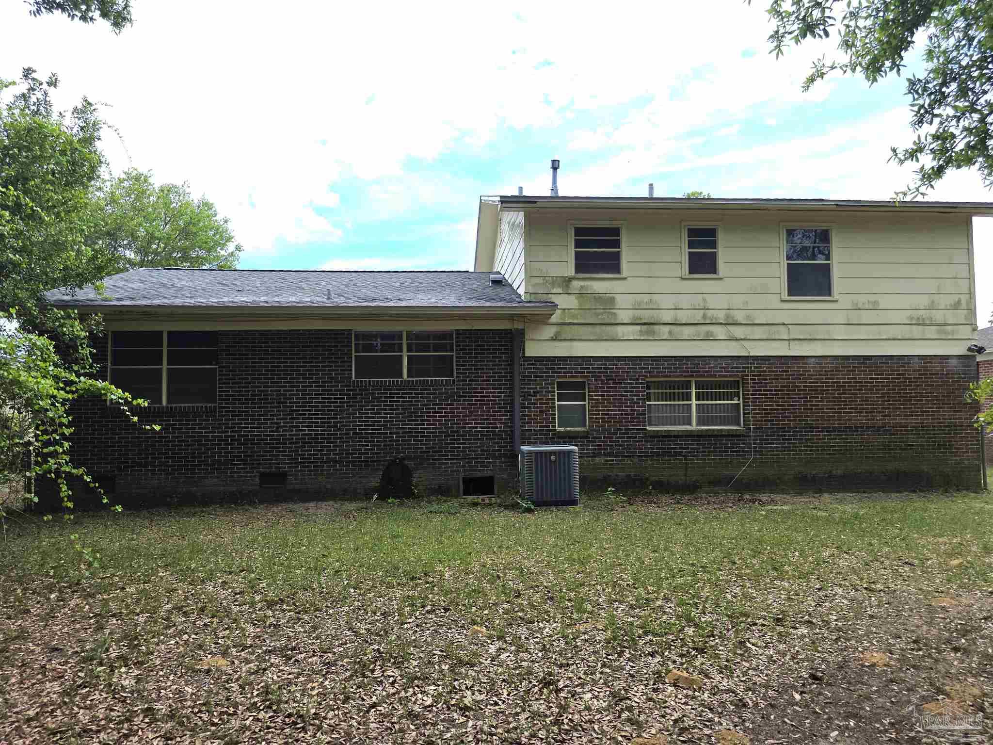 1402 E Leonard Street Pensacola FL 32503