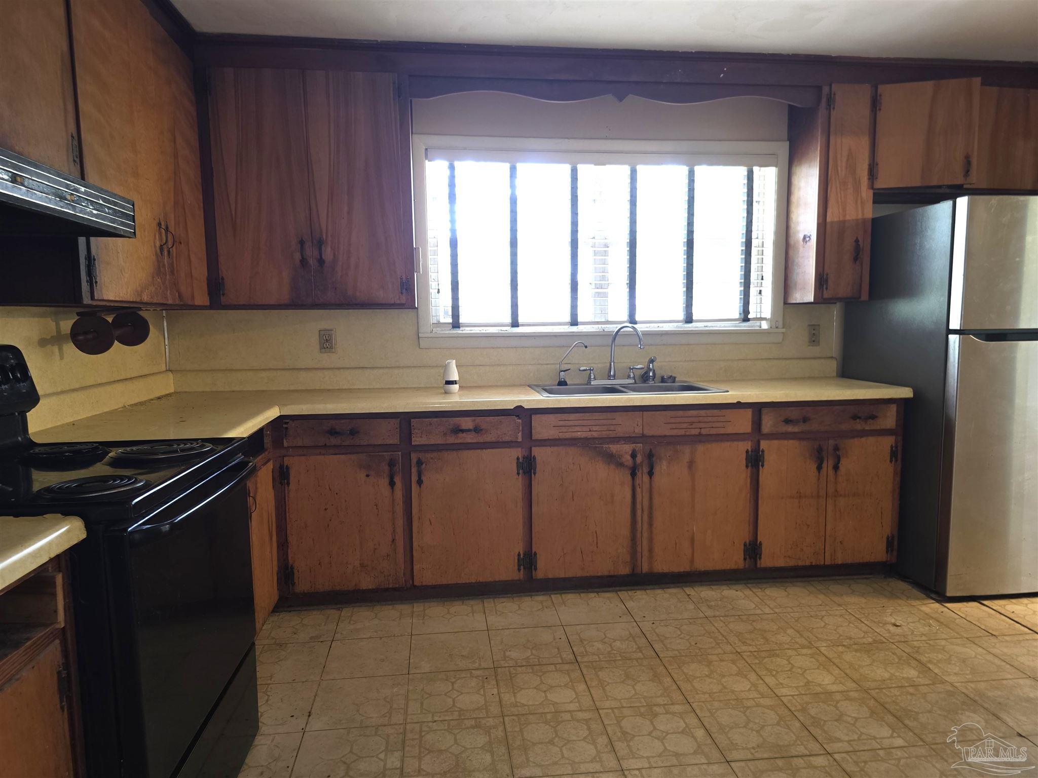 1402 E Leonard Street Pensacola FL 32503